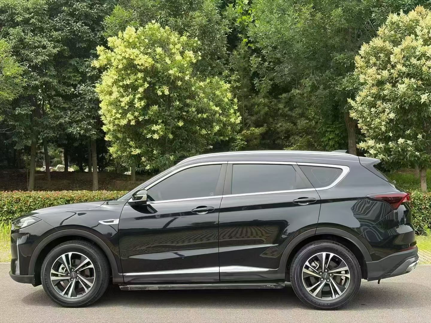 Jetour X70 PLUS 2021 car image #6