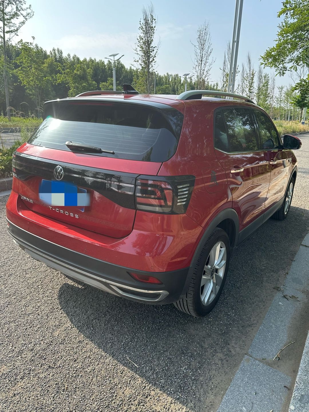 Volkswagen T-Cross 2021 car image #7