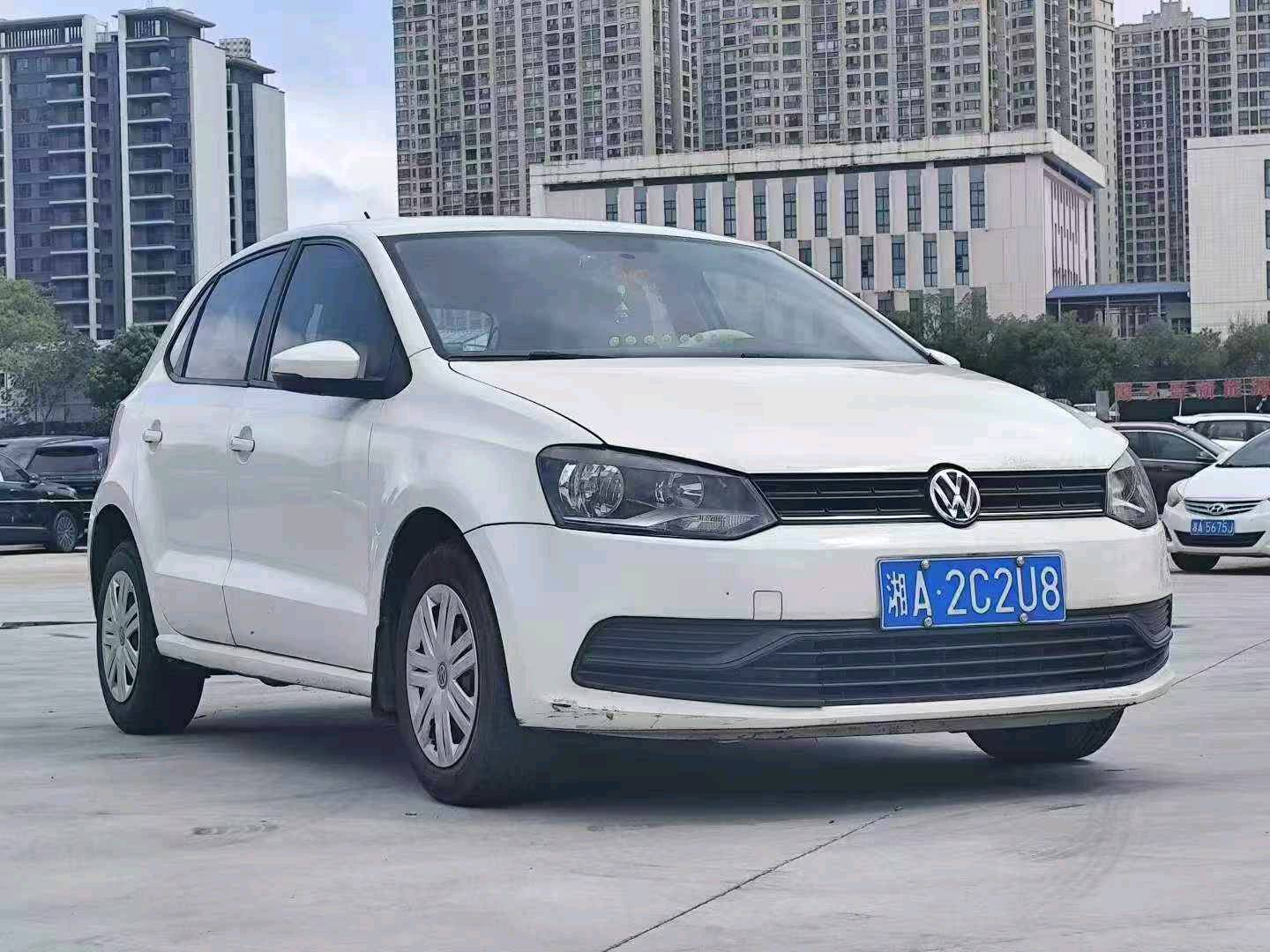Volkswagen Polo 2016 car image #5