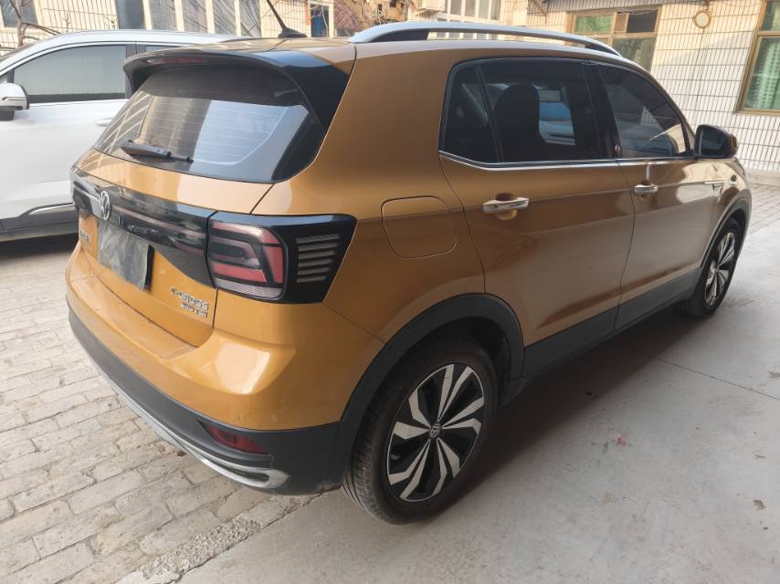 Volkswagen T-Cross 2019 #7 Volkswagen T-Cross 2019 car image #7