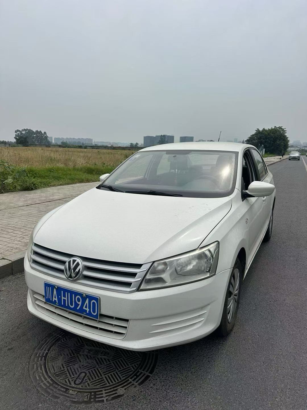 Volkswagen Santana 2013 car image 