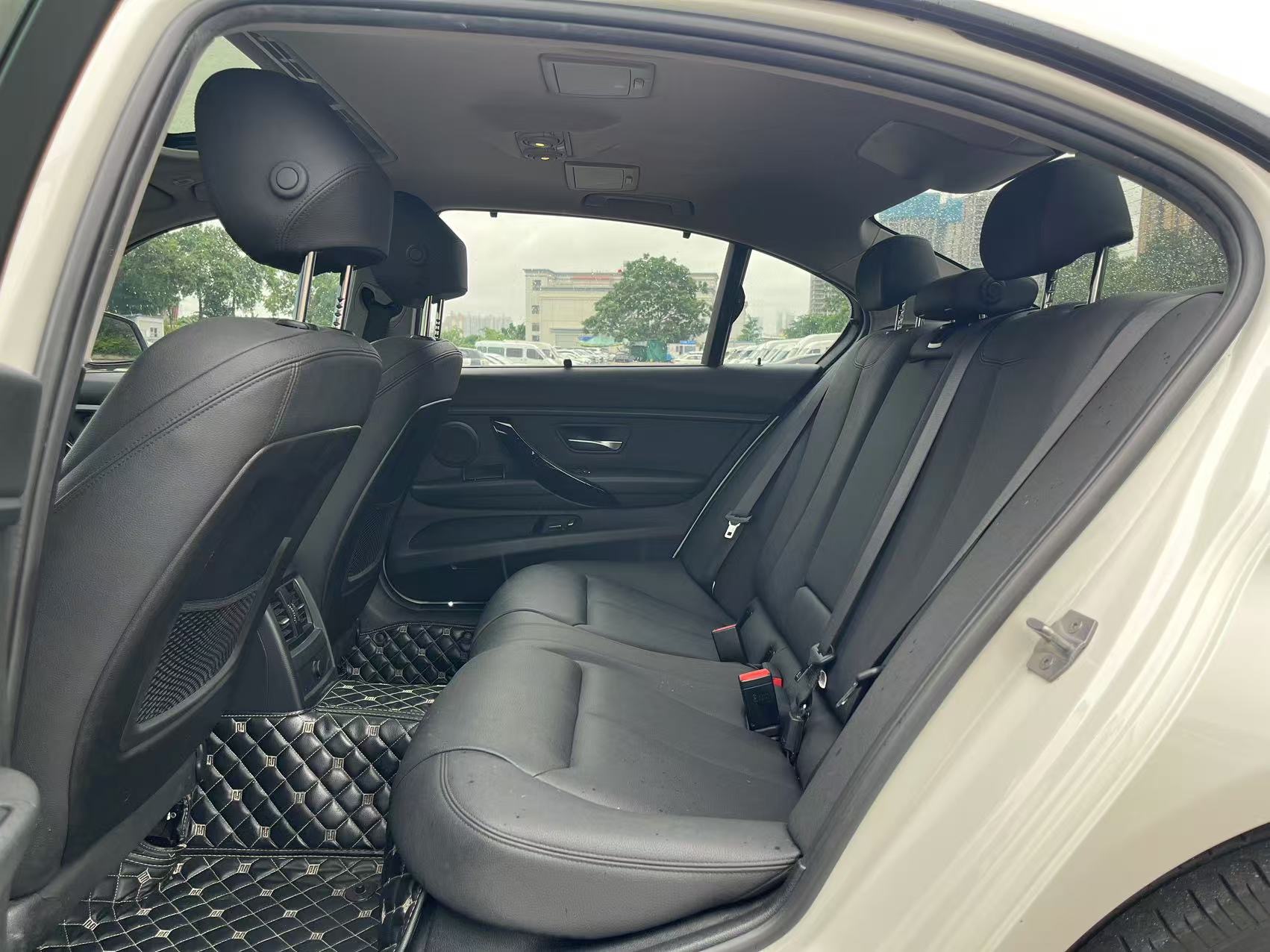 BMW 3 Series 2019 #9 BMW 3 Series 2019 car image #9
