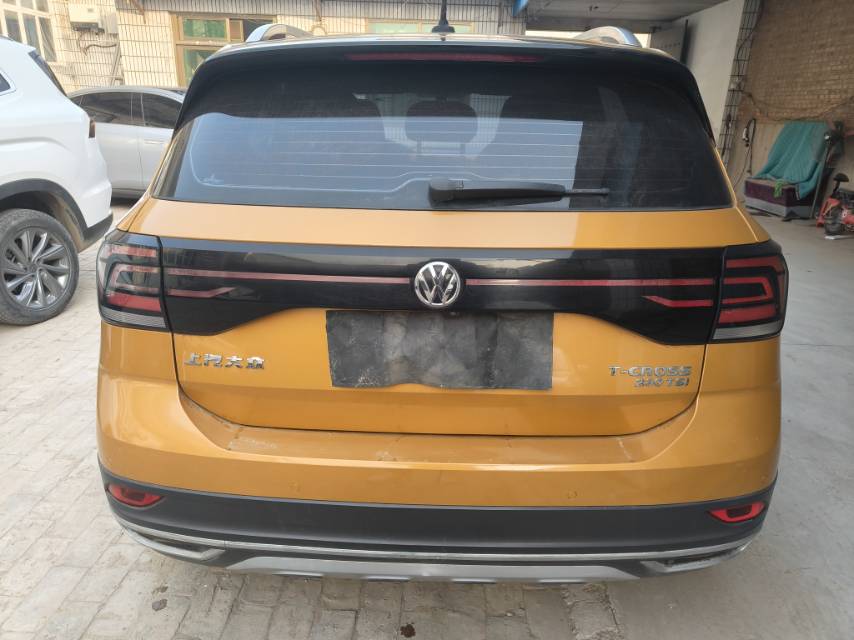 Volkswagen T-Cross 2019 #5 Volkswagen T-Cross 2019 car image #5
