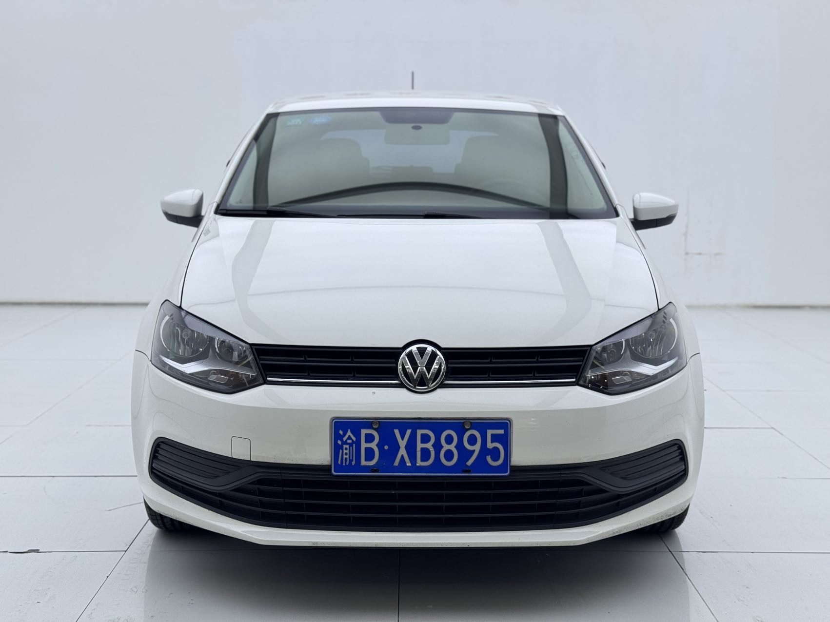 Volkswagen Polo 2015 car image #4