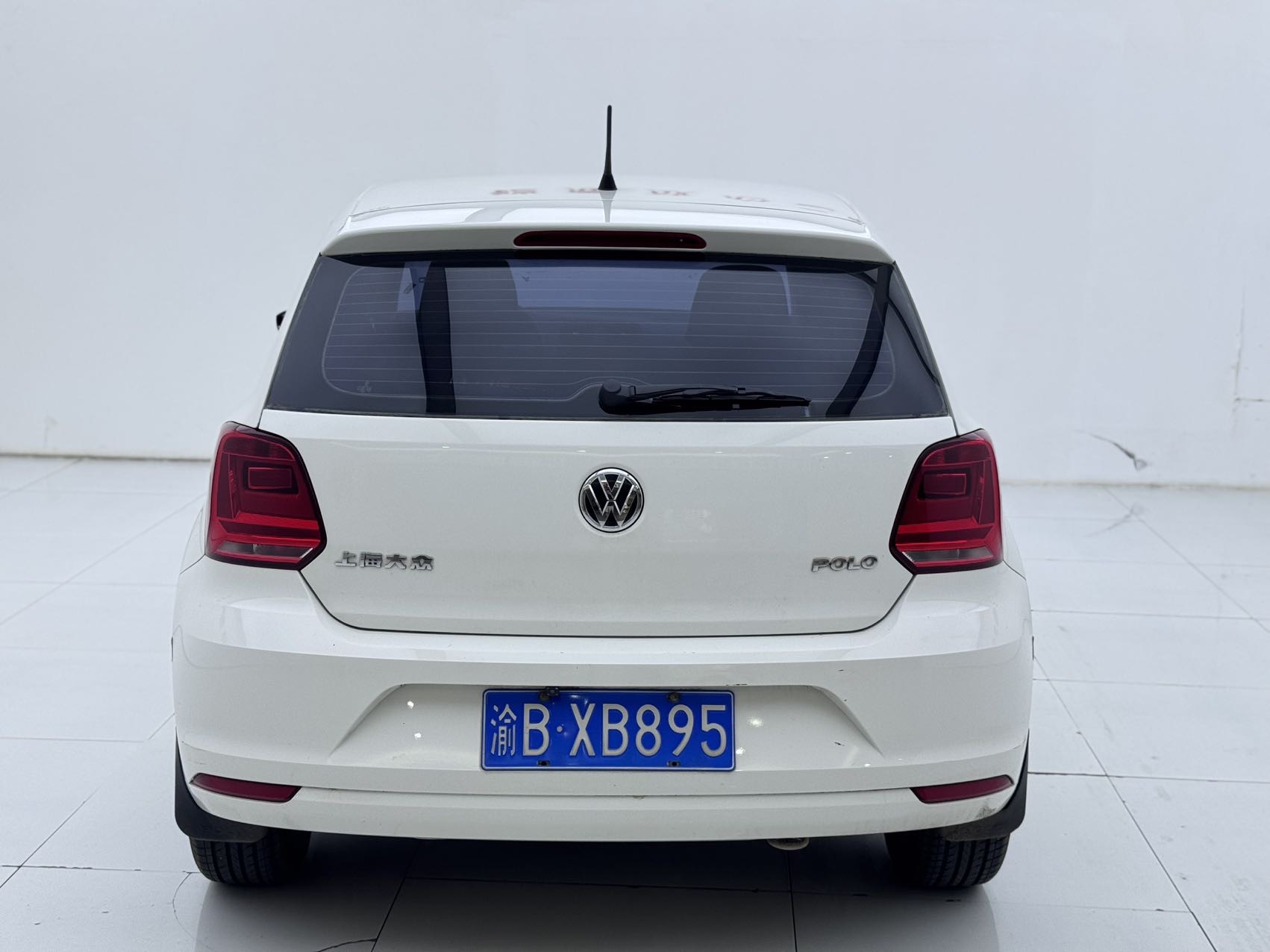 Volkswagen Polo 2015 car image #6