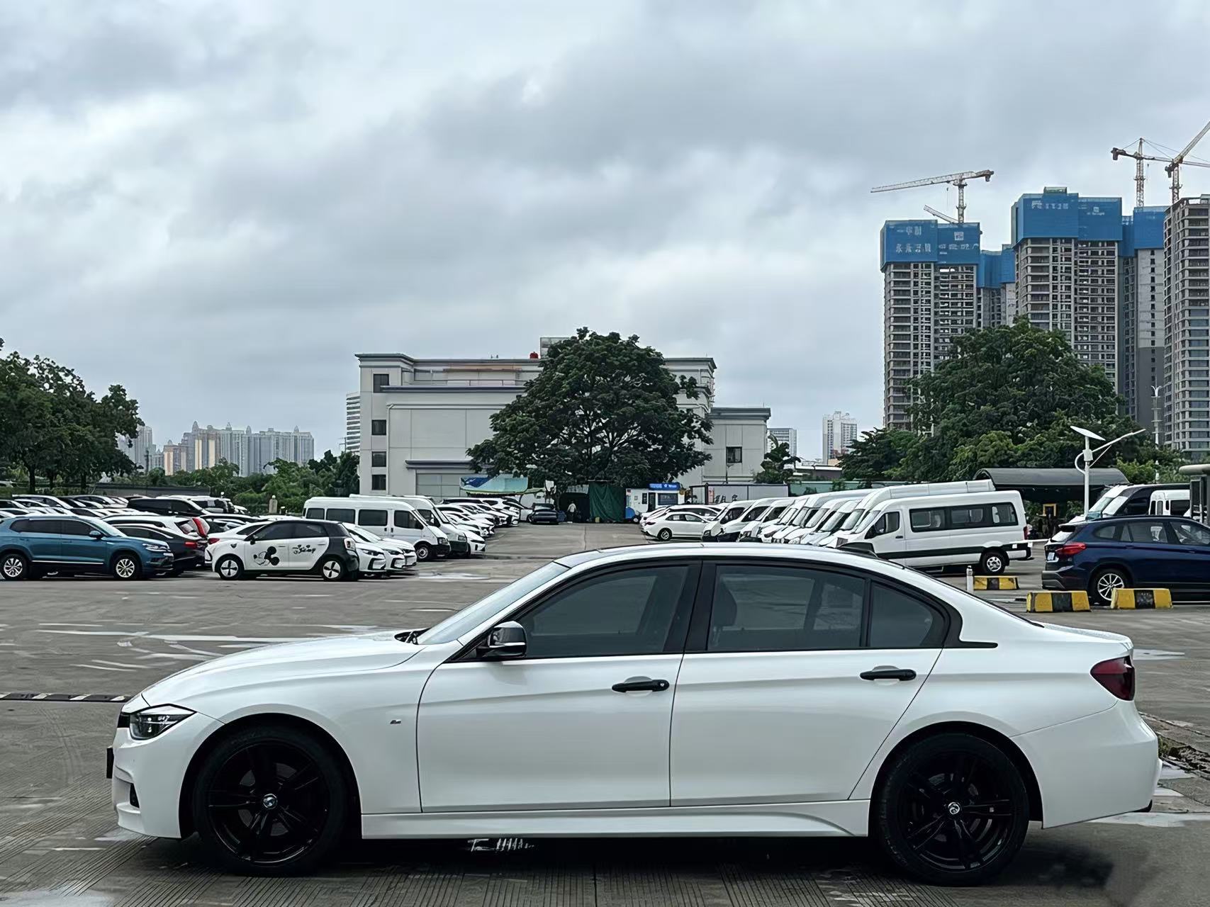 BMW 3 Series 2019 #7 BMW 3 Series 2019 car image #7
