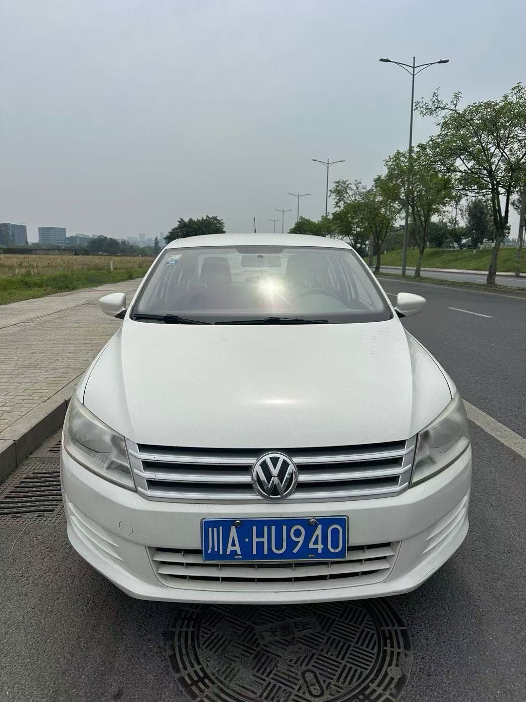 Volkswagen Santana 2013 car image #3