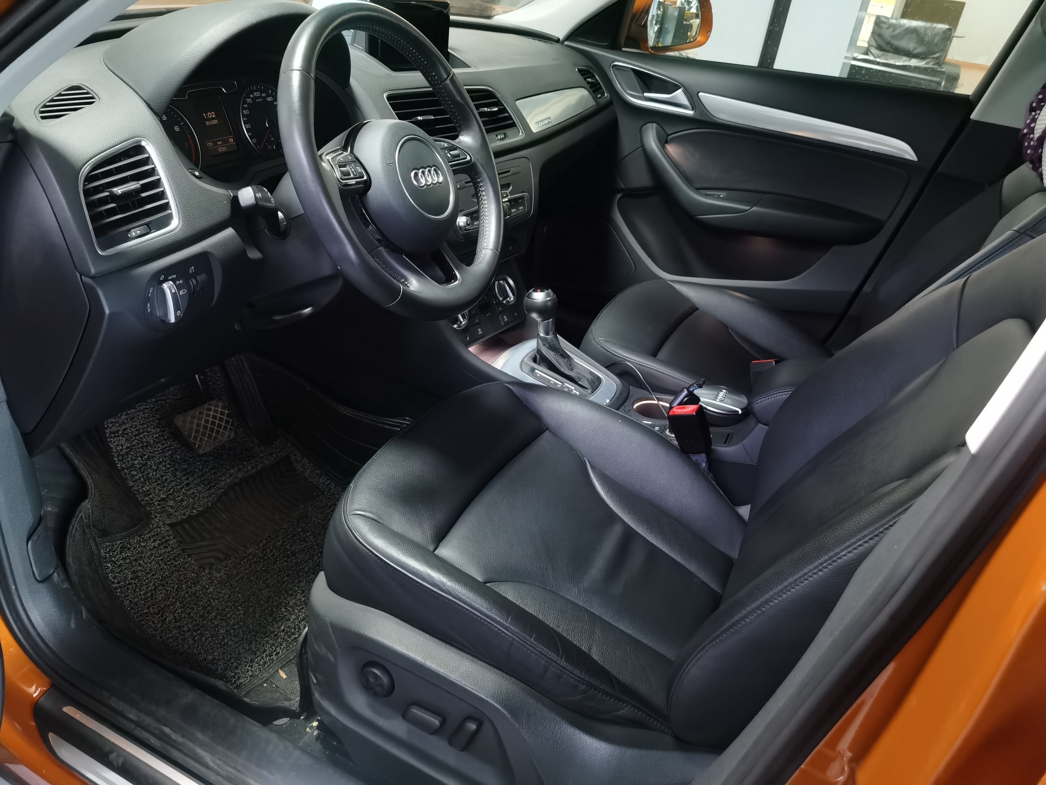 Audi Q3 2015 #6 Audi Q3 2015 car image #6
