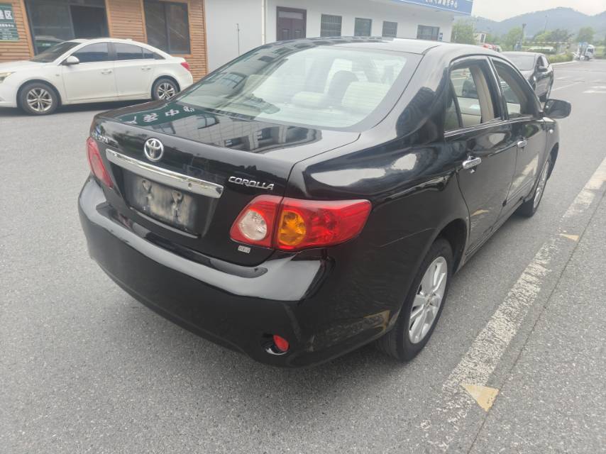 Toyota Corolla 2010 car image #10