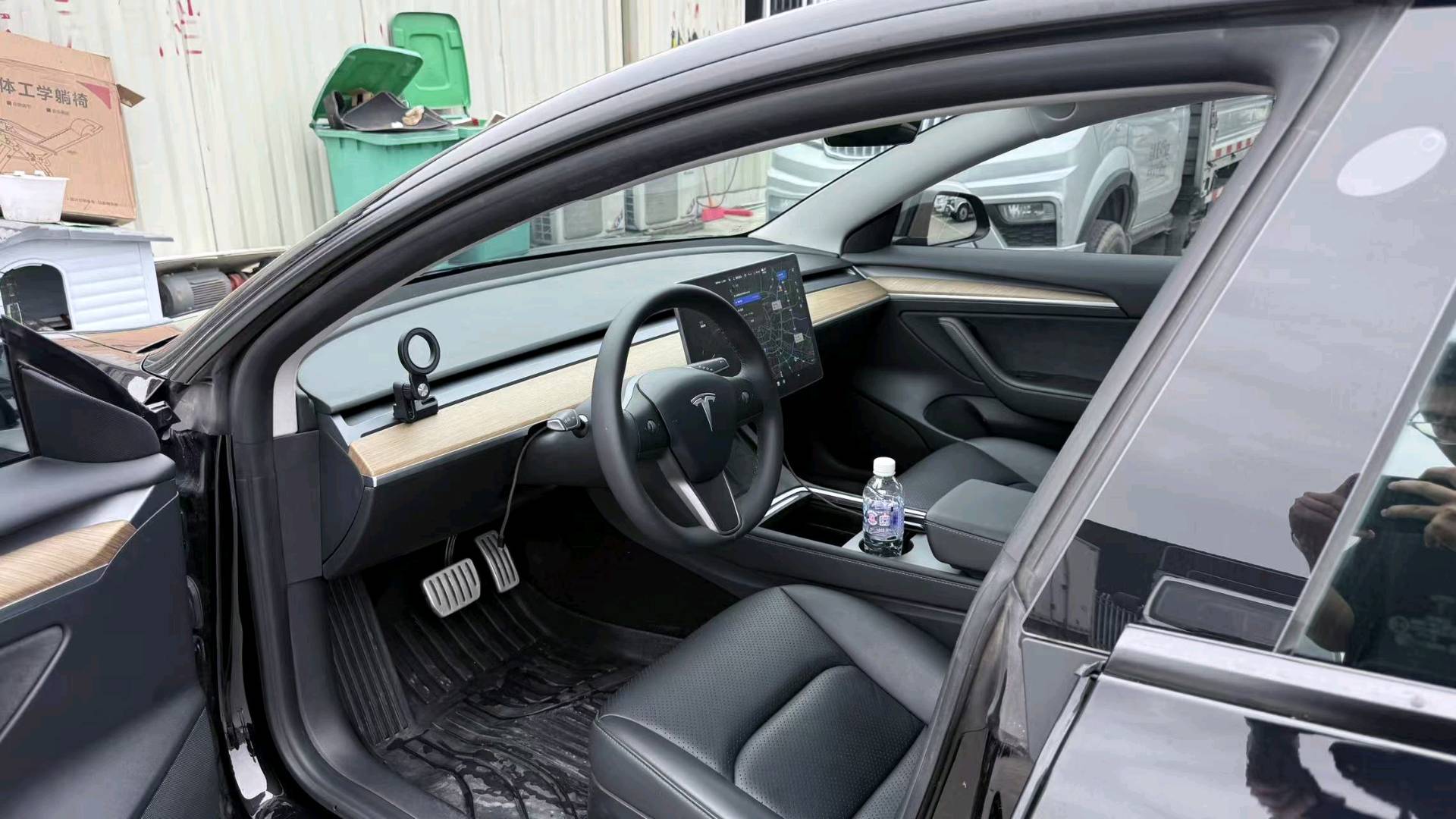 Tesla Model 3 2021 car image #6