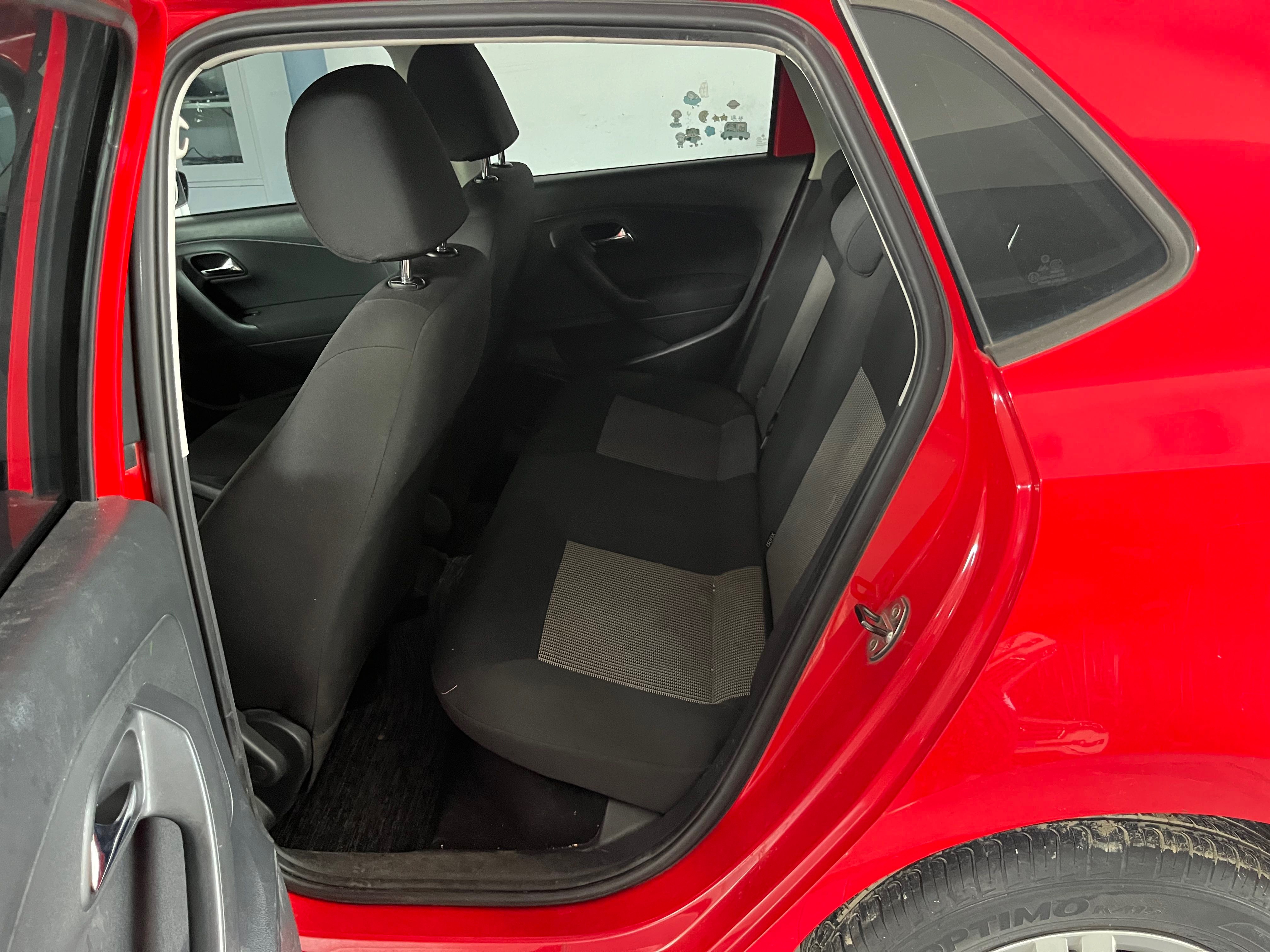 Volkswagen Polo 2017 car image #6