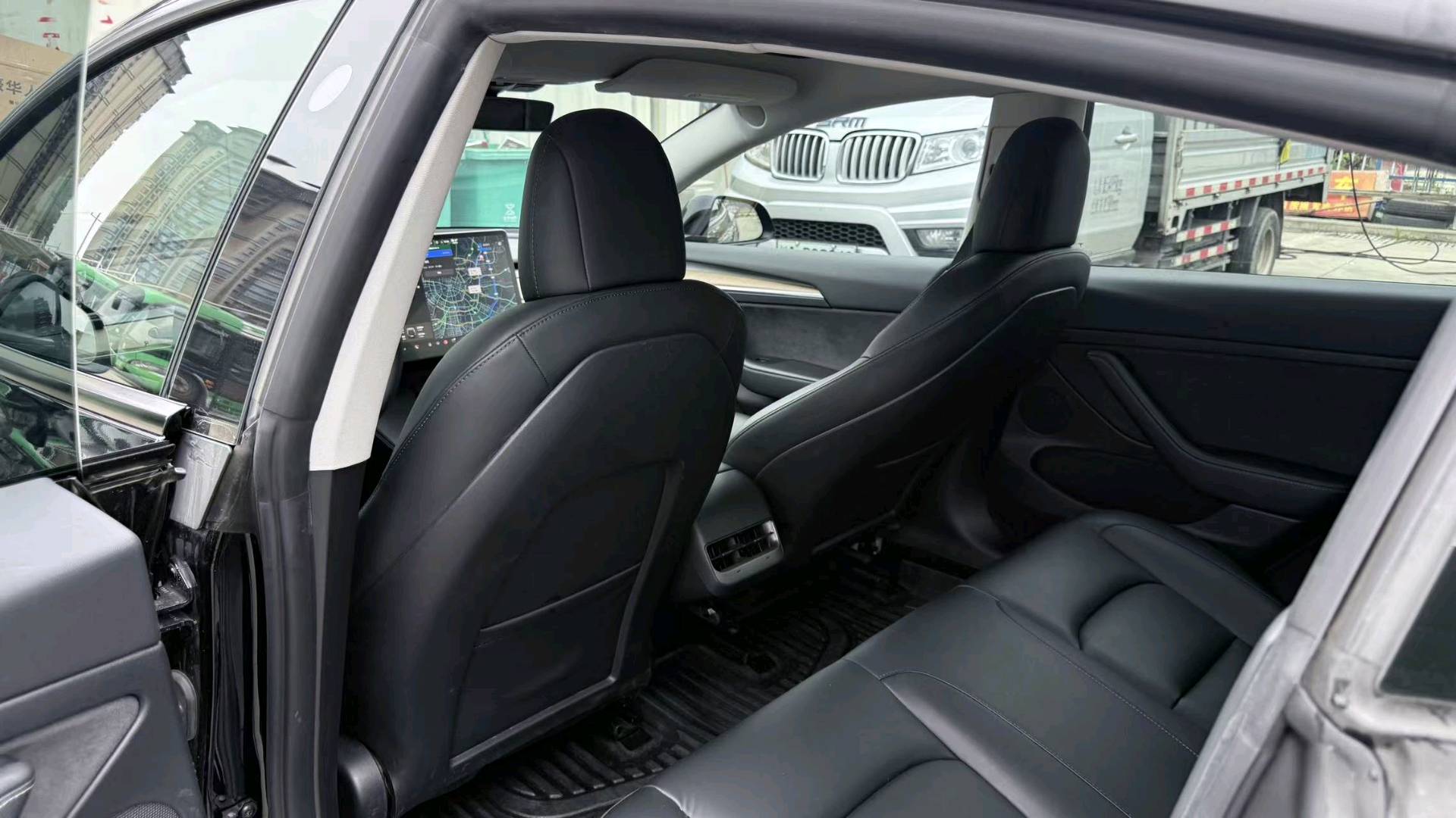 Tesla Model 3 2021 car image #7