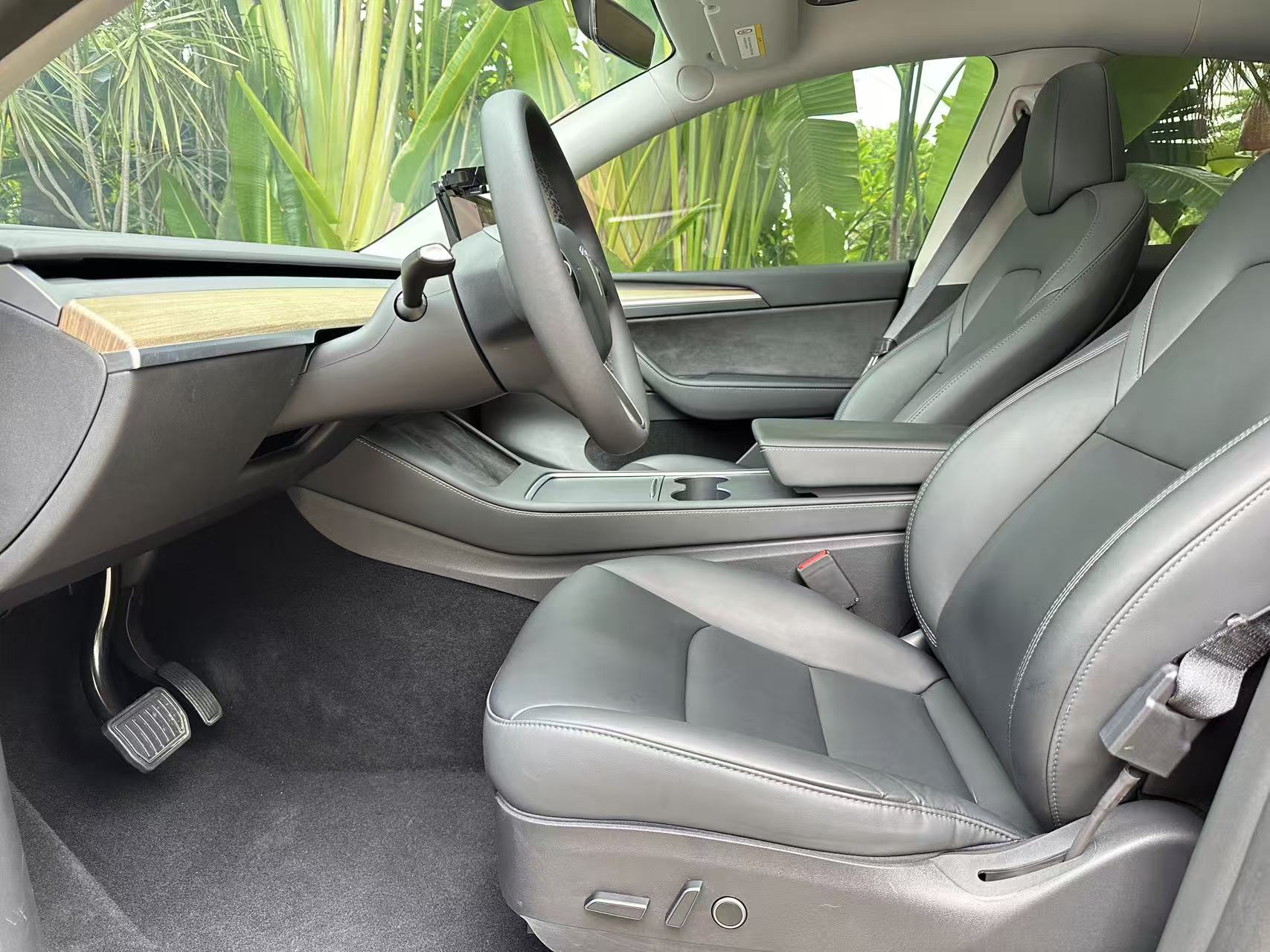 Tesla Model Y 2022 #12 Tesla Model Y 2022 car image #12