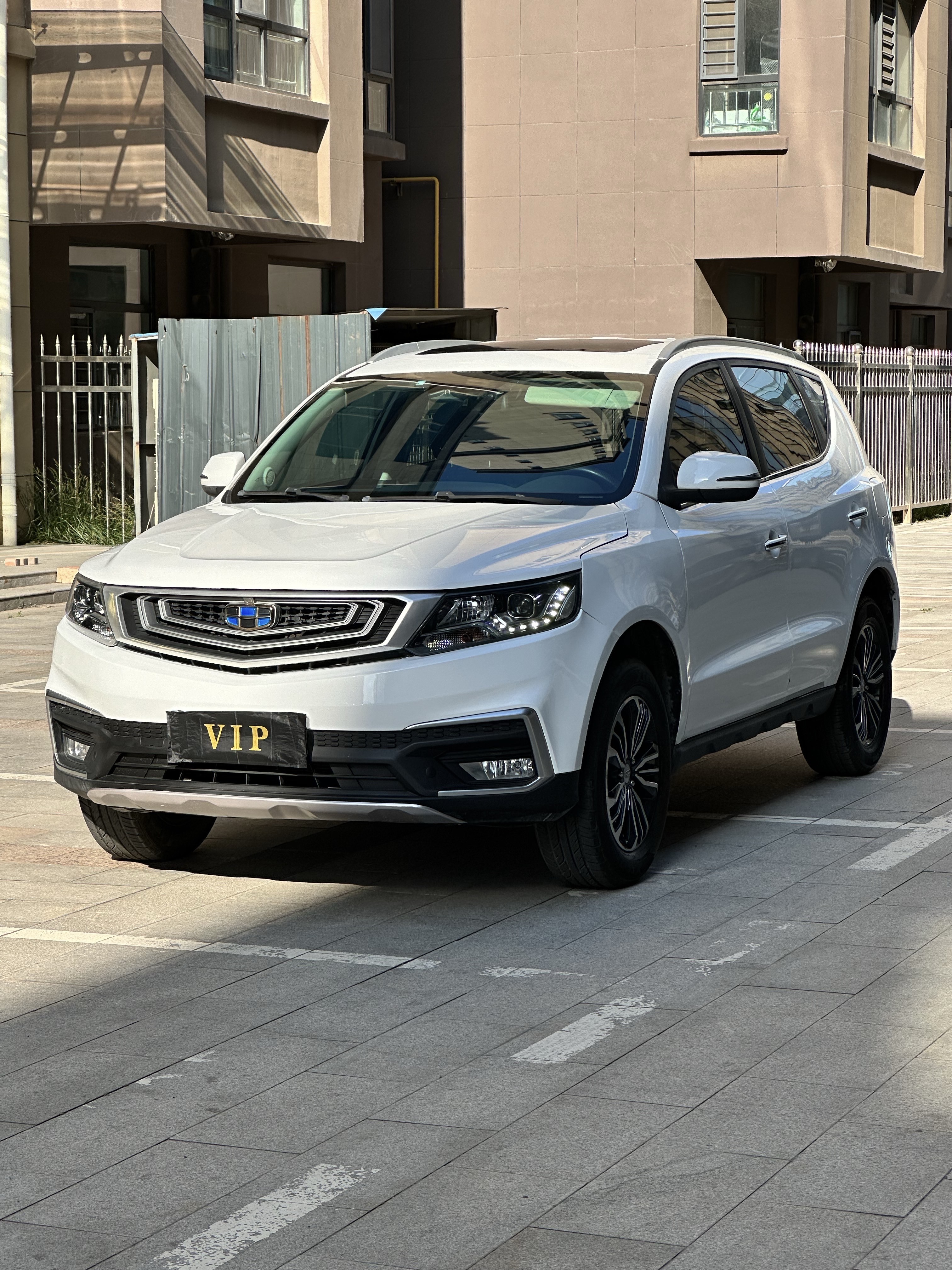 GEELY Vision X6 2018 car image #2