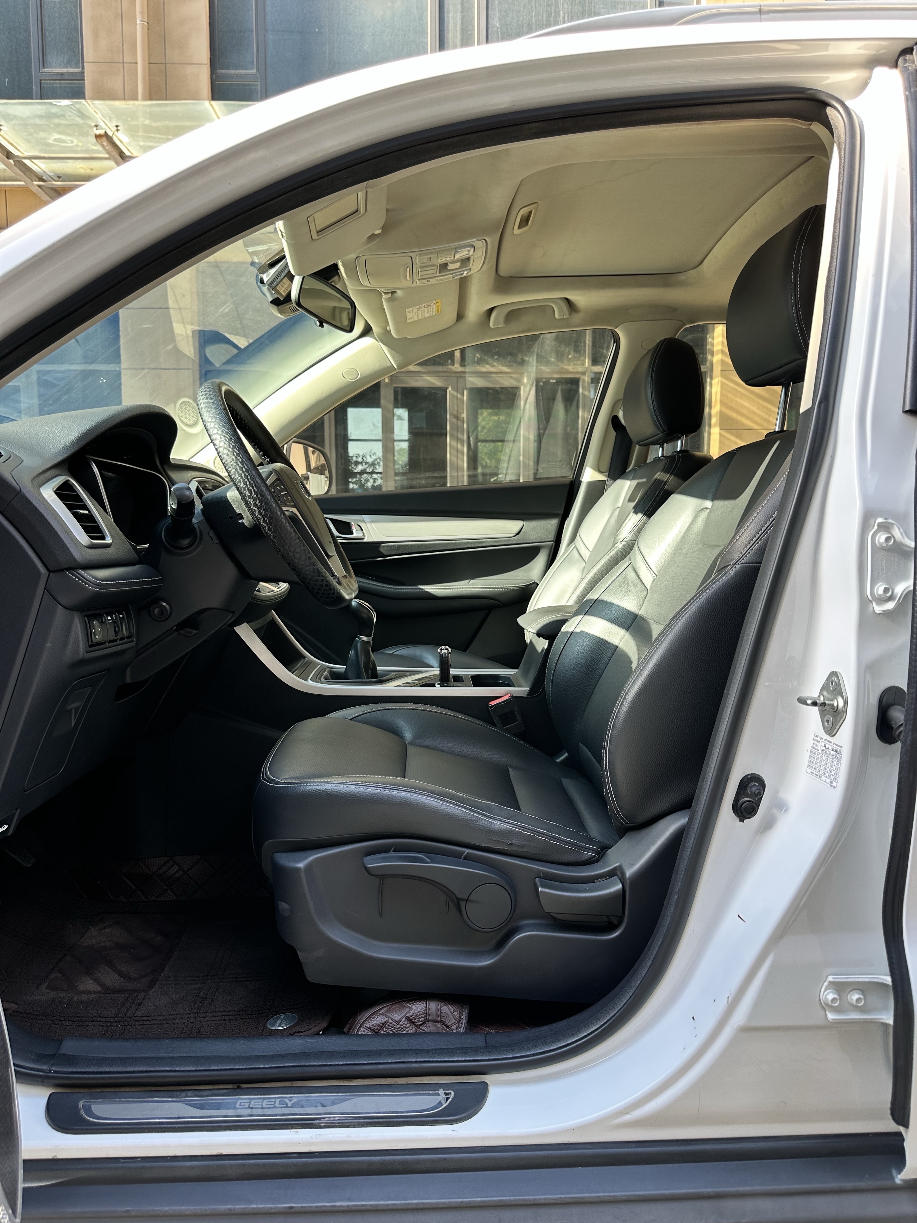 GEELY Vision X6 2018 car image #5