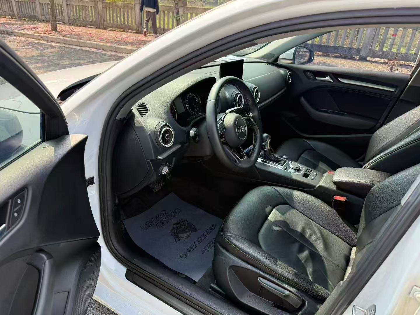 Audi A3 2019 car image #7