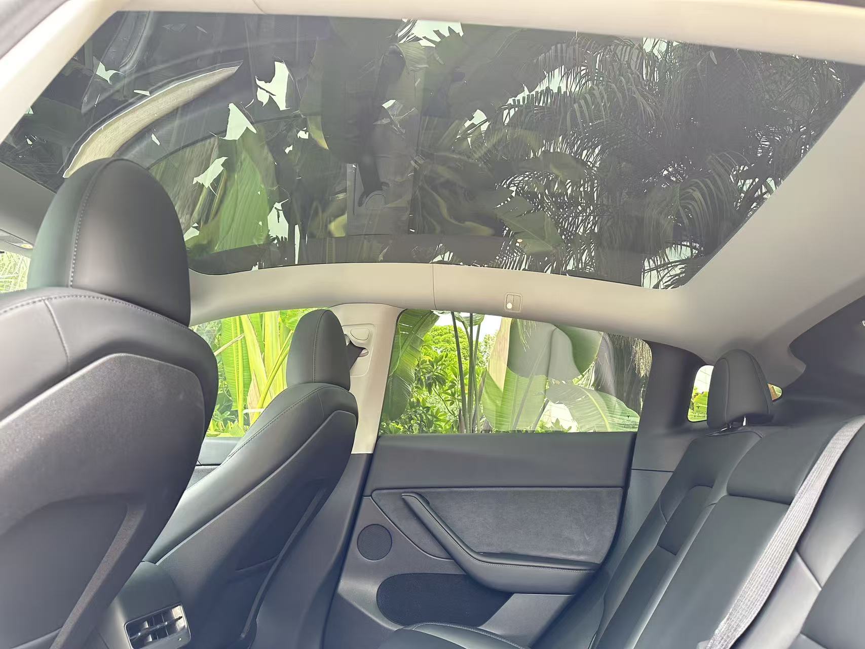 Tesla Model Y 2022 #16 Tesla Model Y 2022 car image #16
