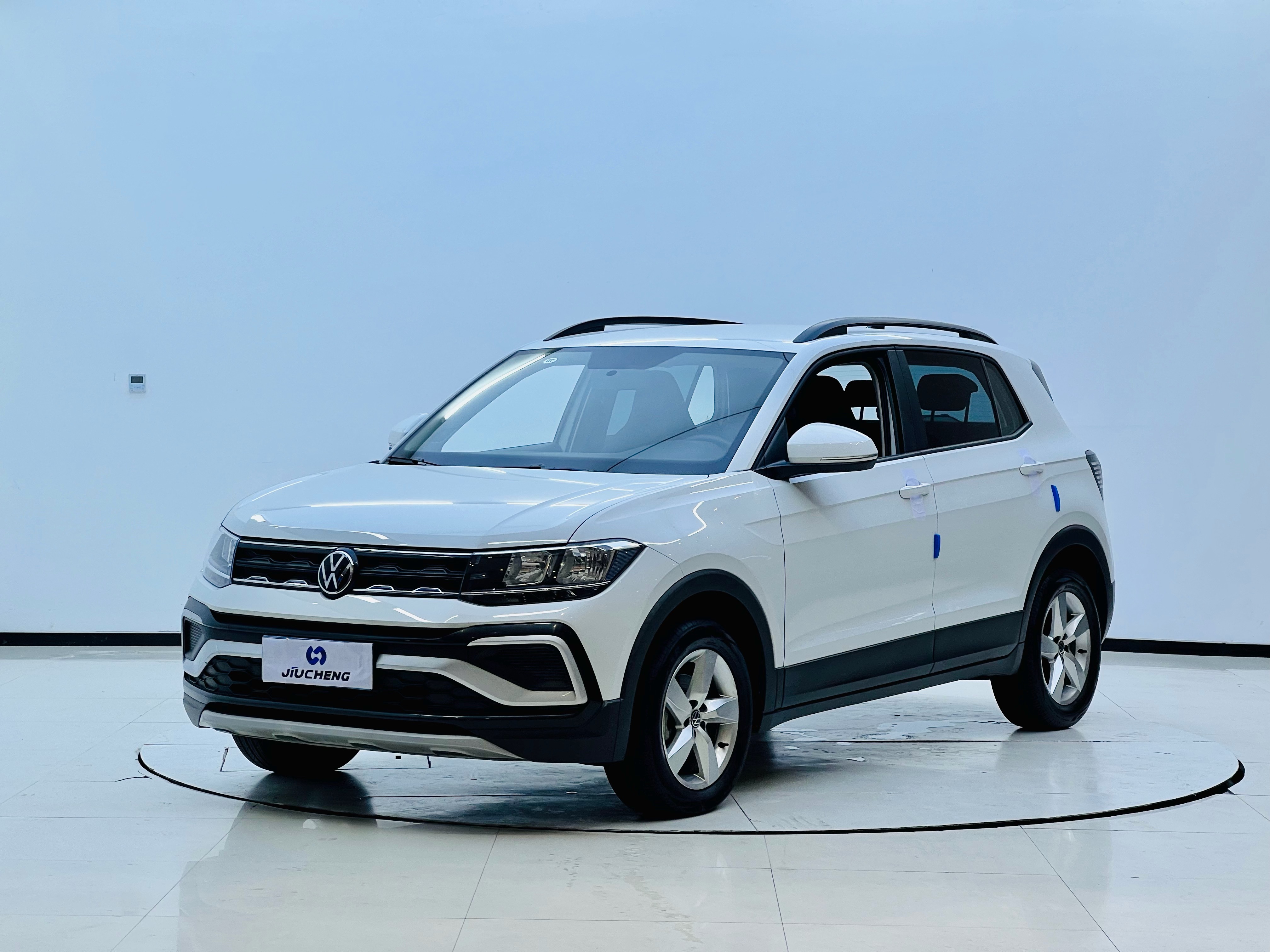Volkswagen T-Cross 2024 #2 Volkswagen T-Cross 2024 car image #2