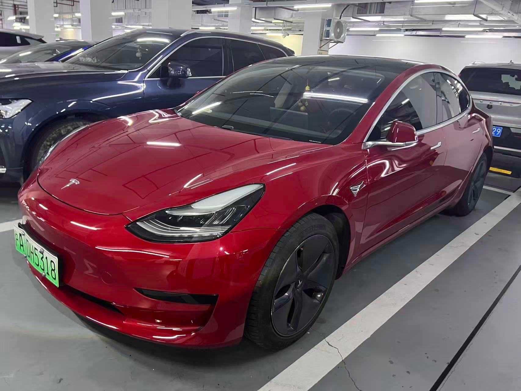 Tesla Model 3 2020 car image #2