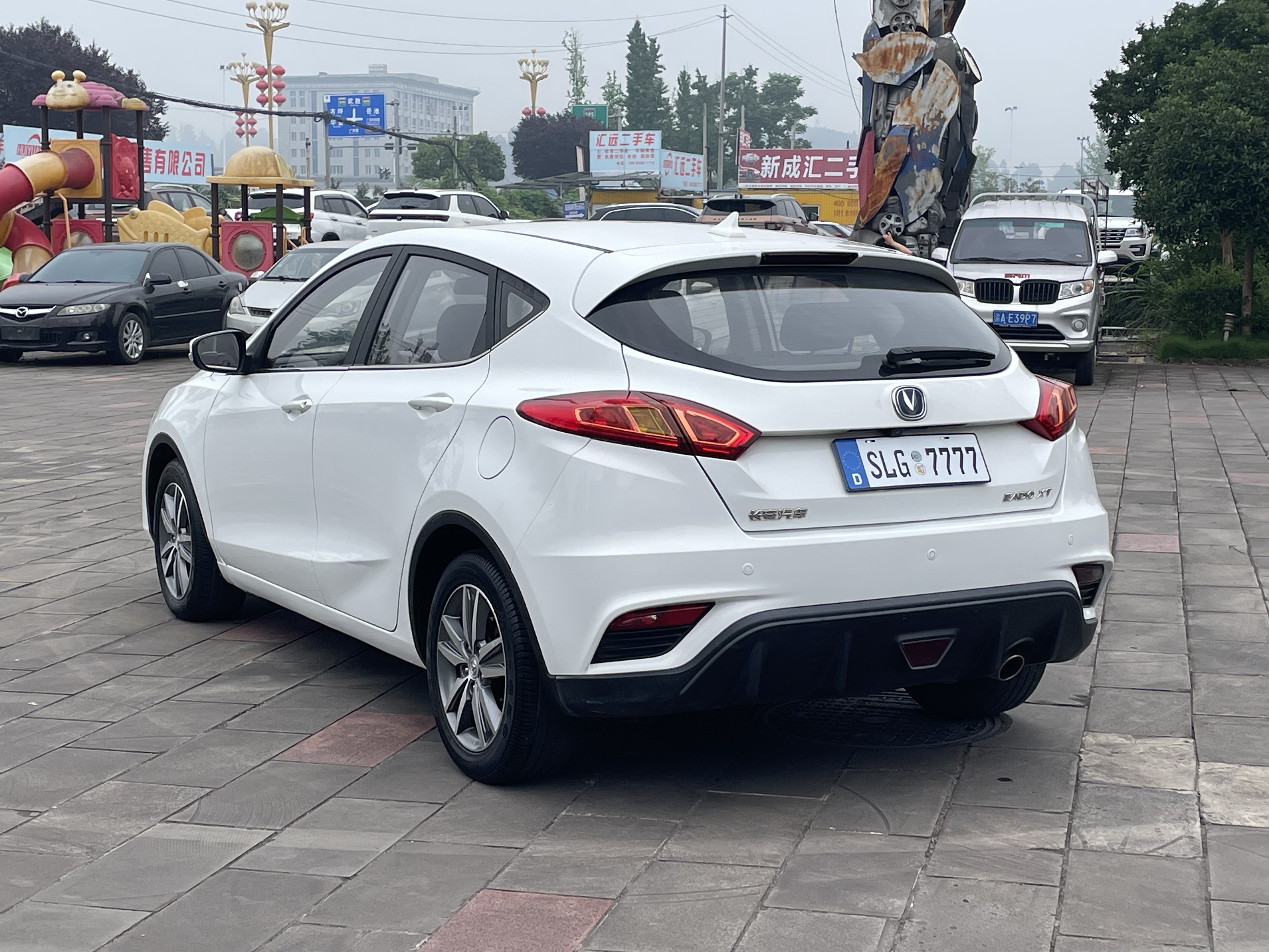 GEELY Emgrand GS 2021 car image #9