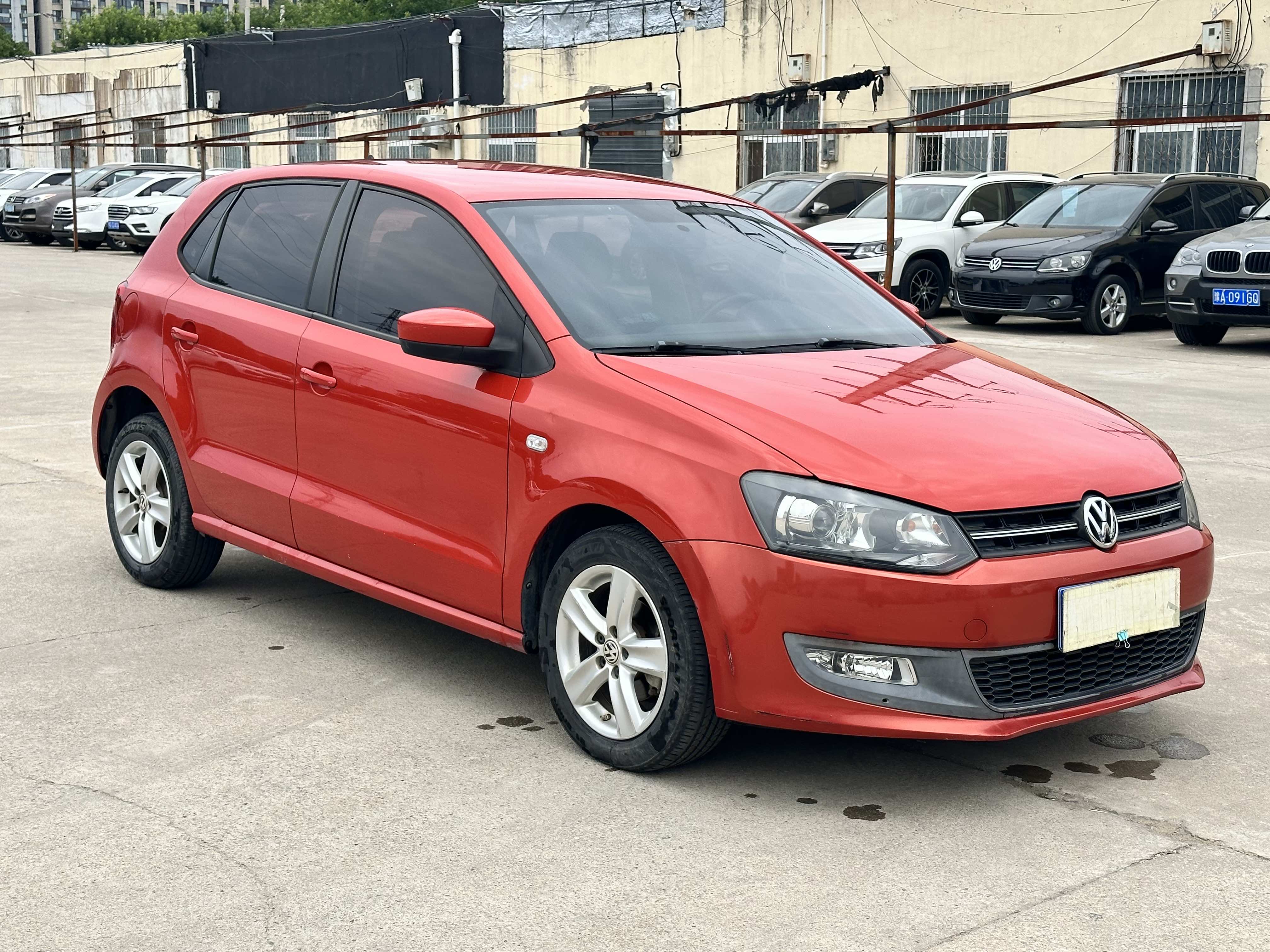 Volkswagen Polo 2012 car image #4