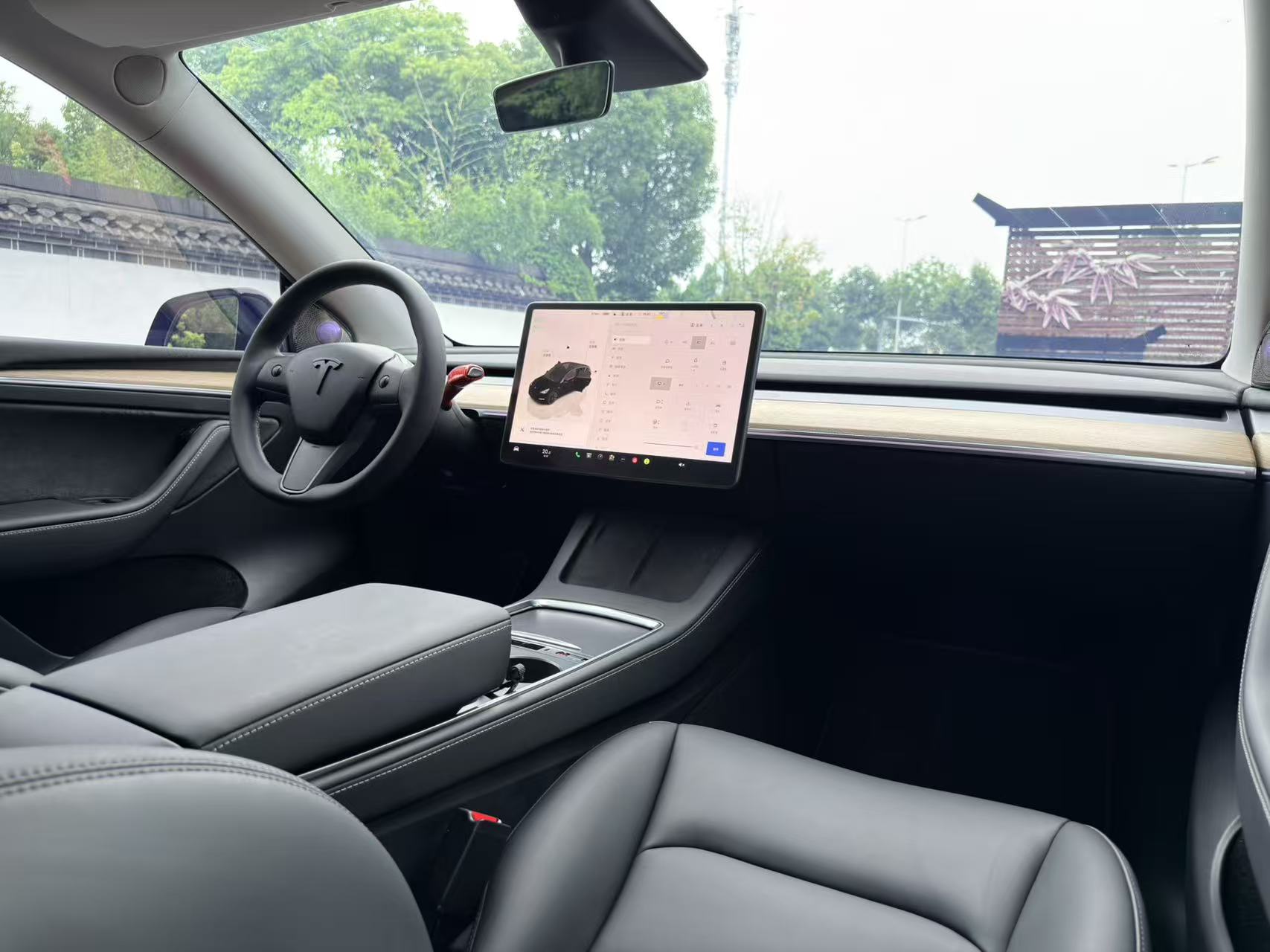 Tesla Model Y 2023 #10 Tesla Model Y 2023 car image #10