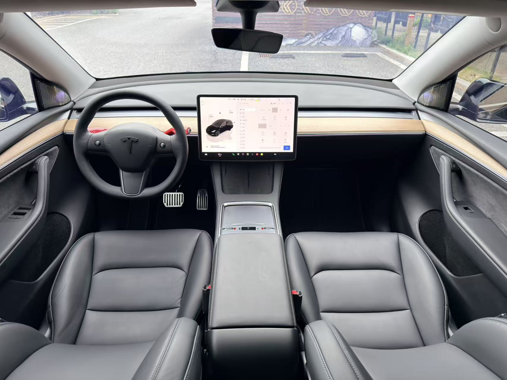 Tesla Model Y 2023 #9 Tesla Model Y 2023 car image #9