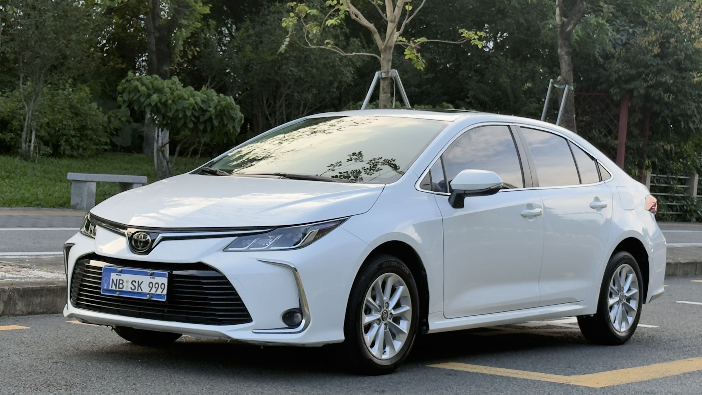 Toyota Corolla 2020 car image #2