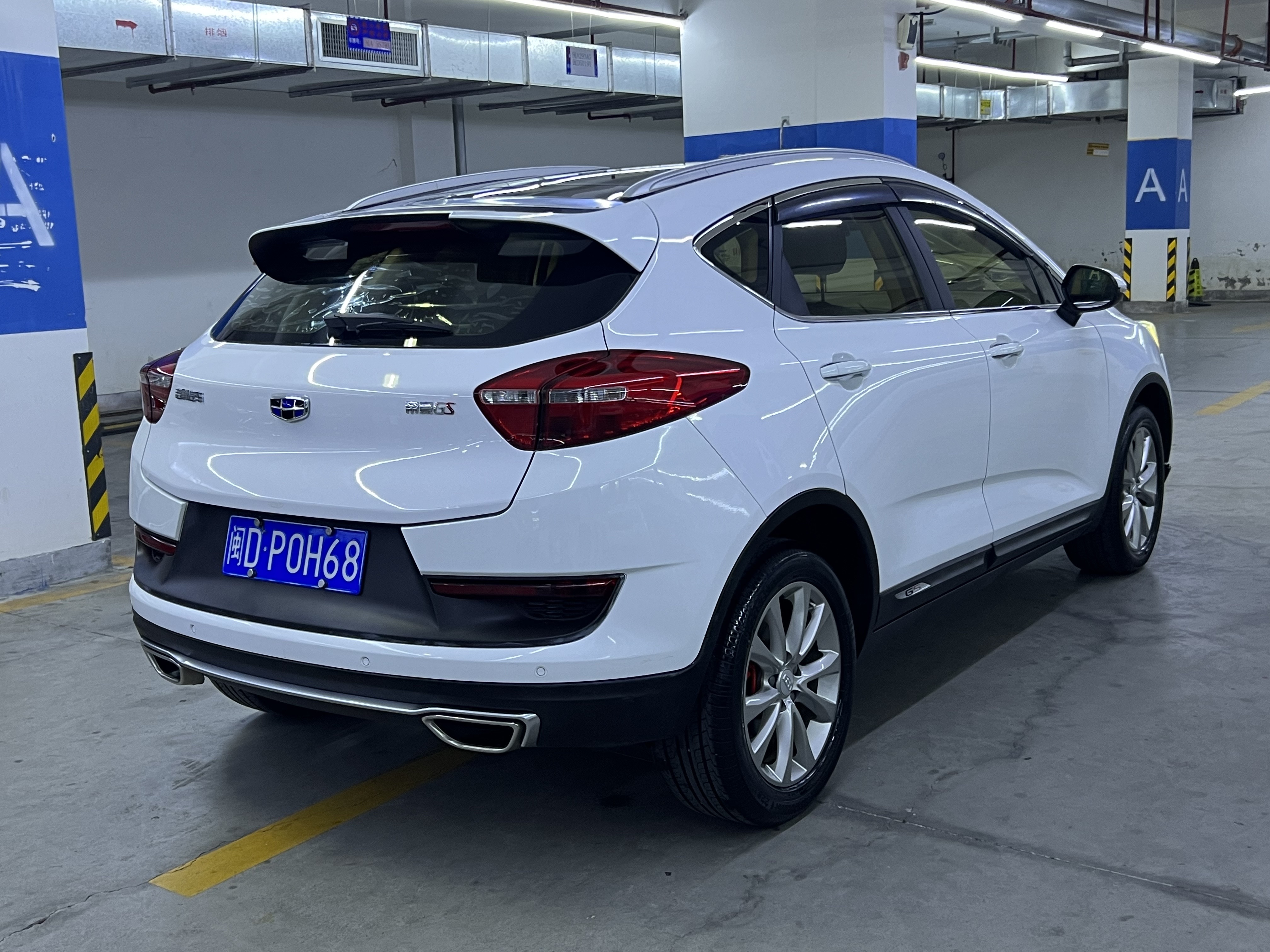 GEELY Emgrand GS 2018 car image #11