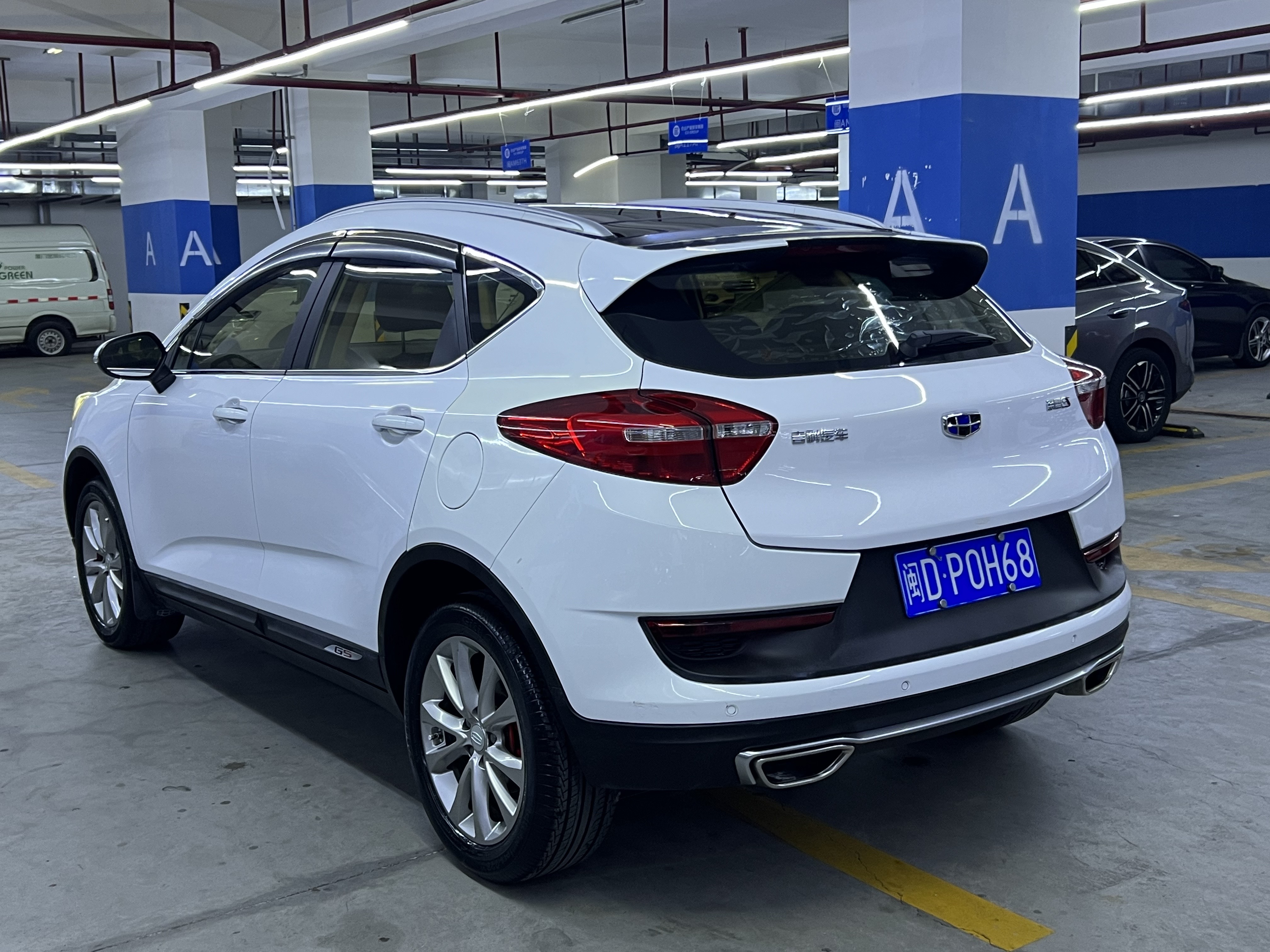 GEELY Emgrand GS 2018 car image #10