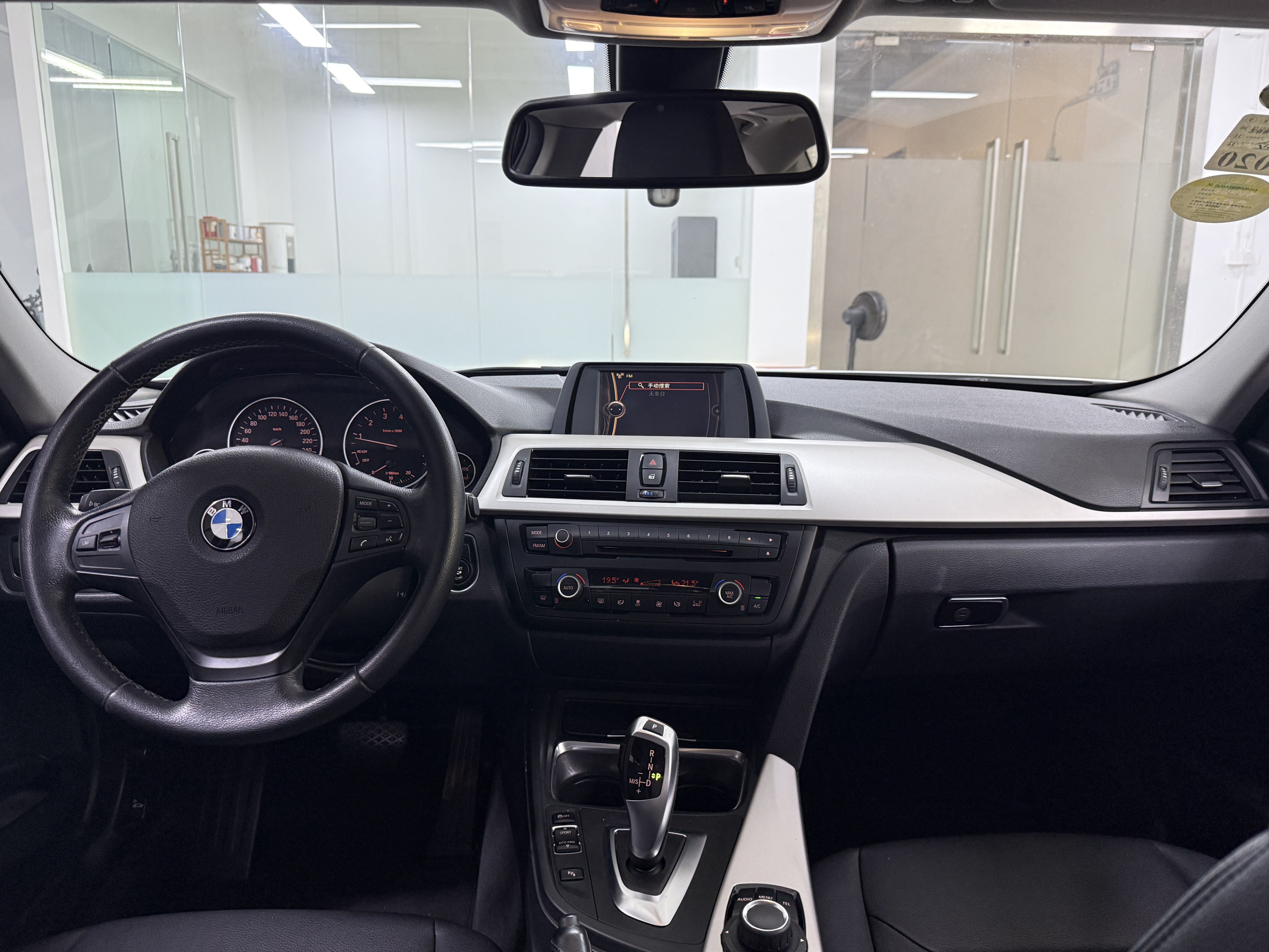 BMW 3 Series 2014 car image #6