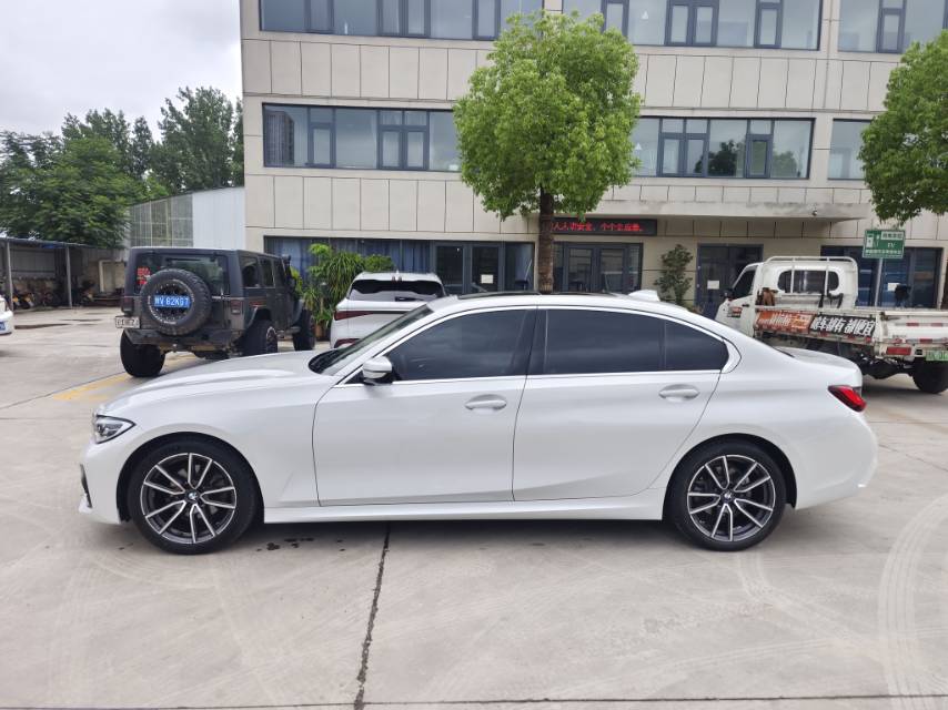 BMW 3 Series 2022 #10 BMW 3 Series 2022 car image #10