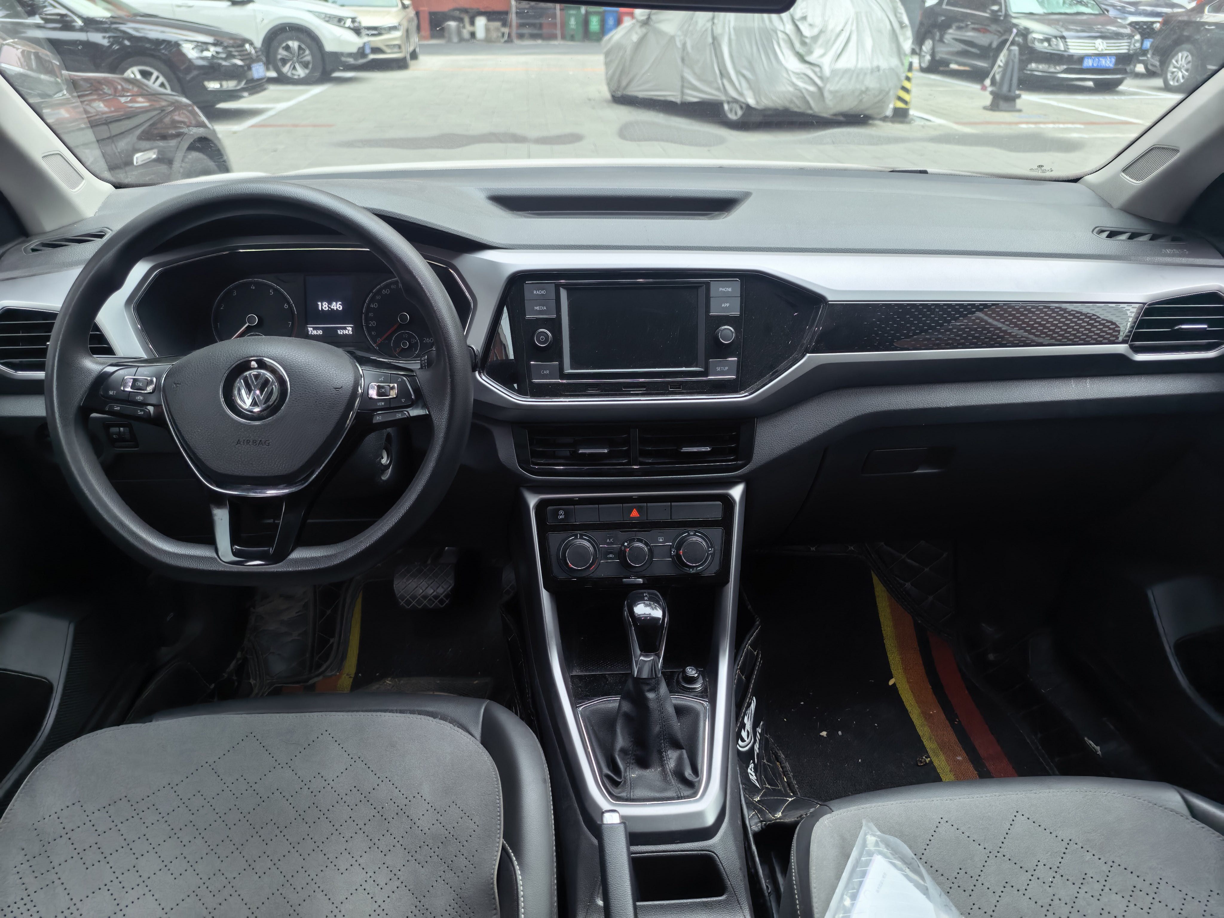 Volkswagen T-Cross 2020 #5 Volkswagen T-Cross 2020 car image #5