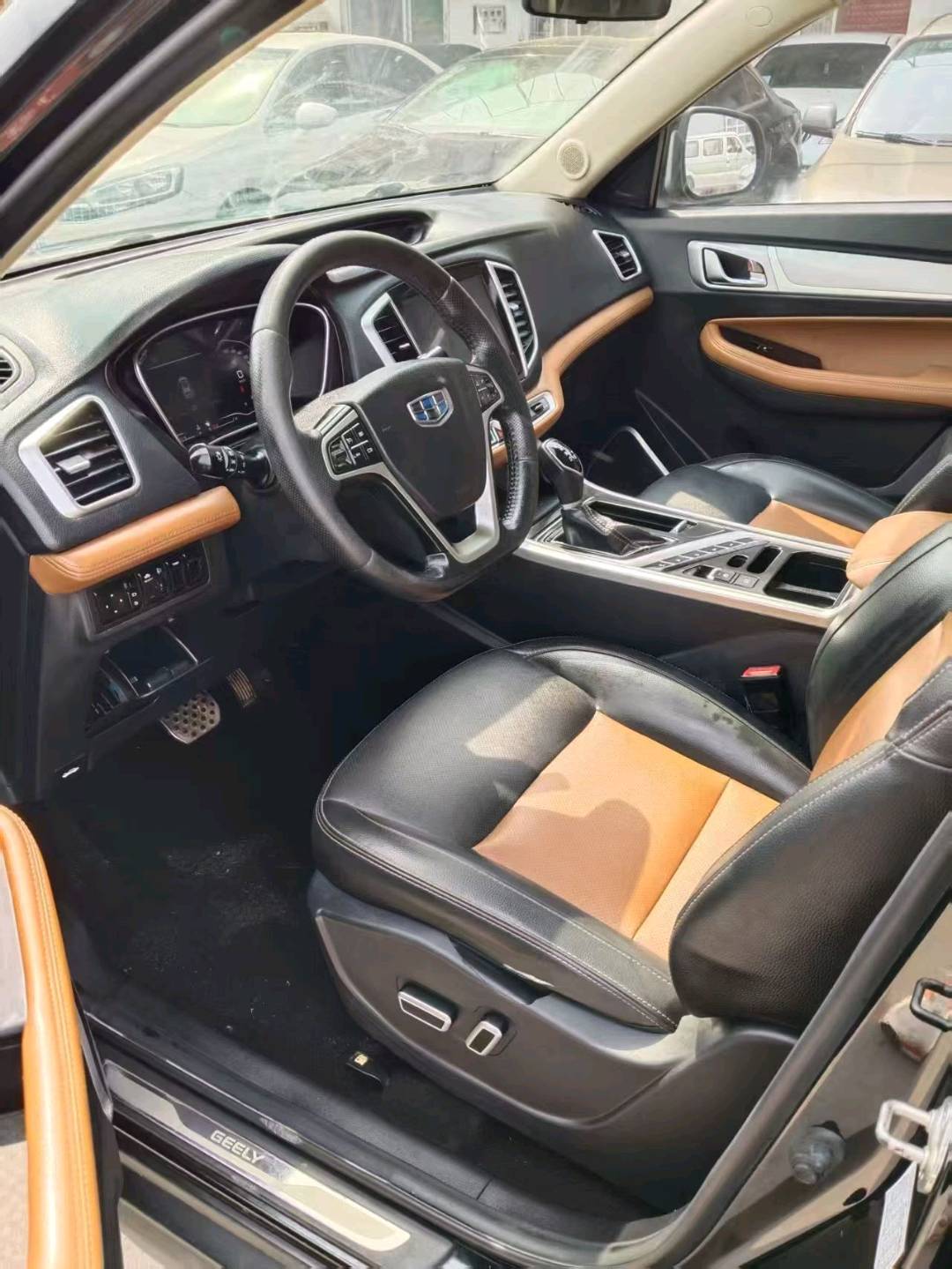 GEELY Vision X6 2018 car image #9