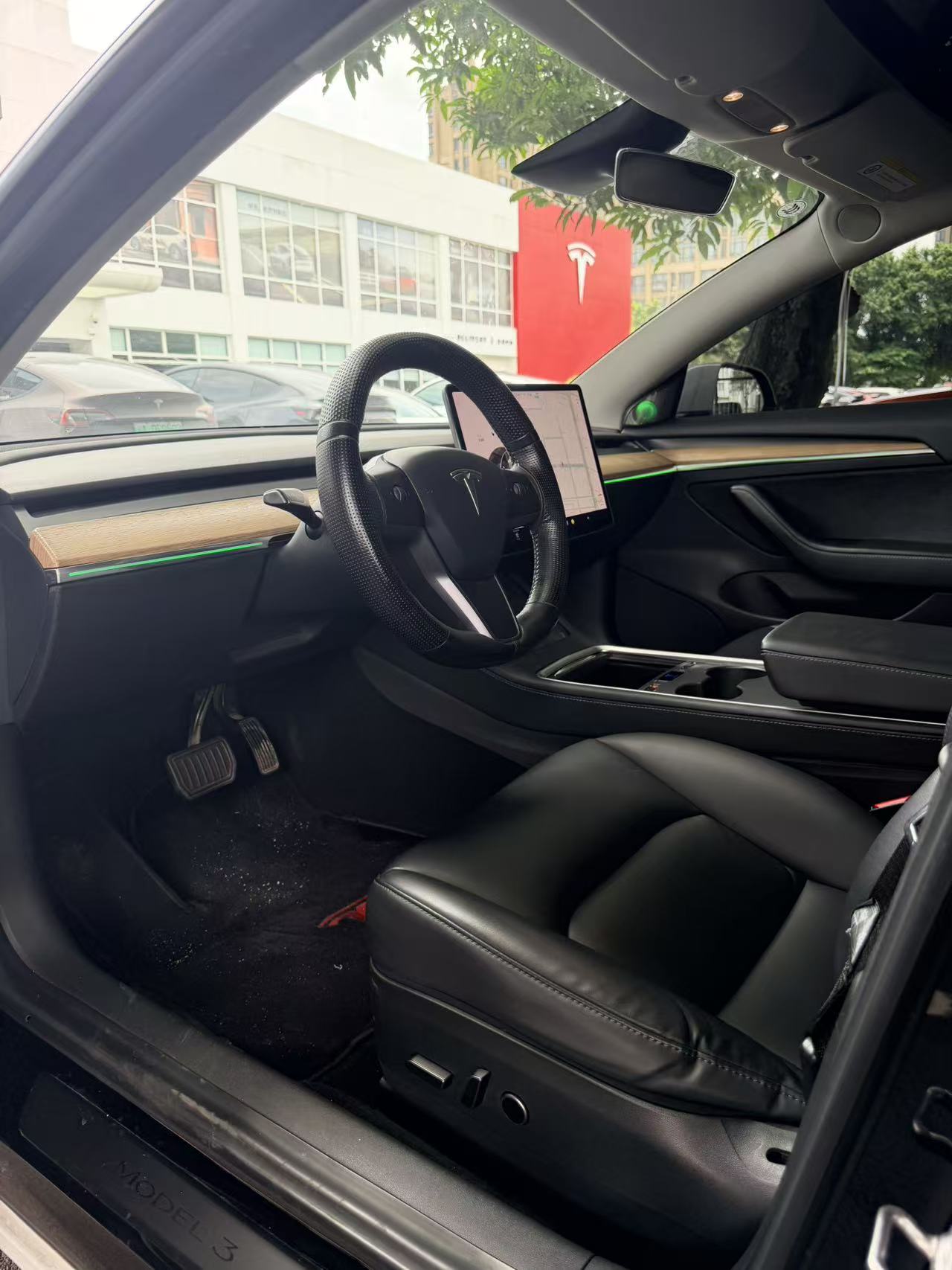 Tesla Model 3 2021 car image #5