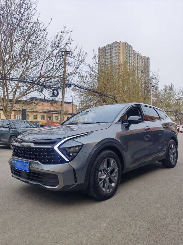 Kia Sportage 2023 car image #2