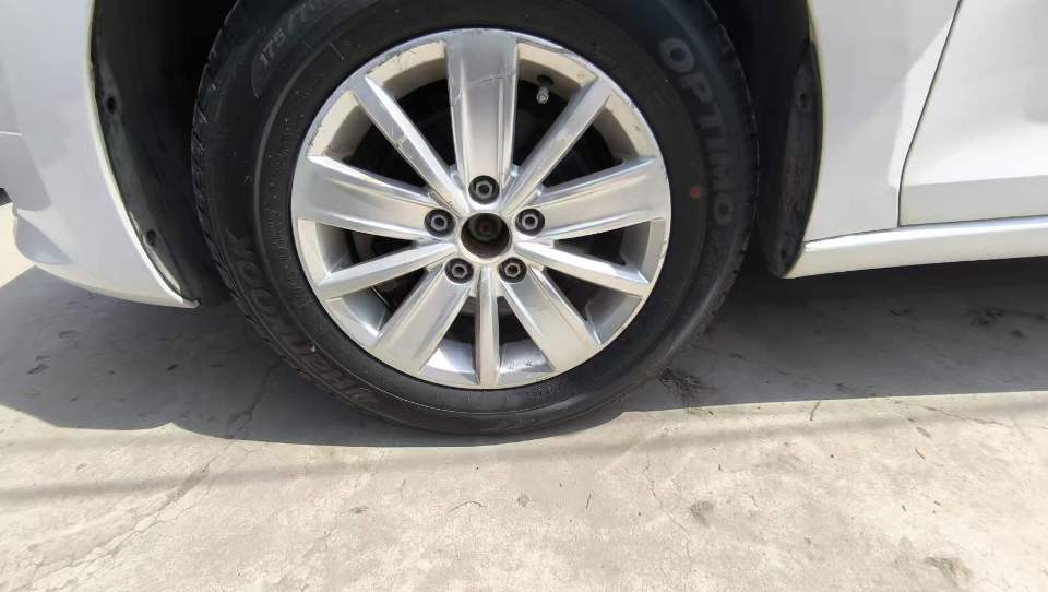 Volkswagen Santana 2015 car image #7