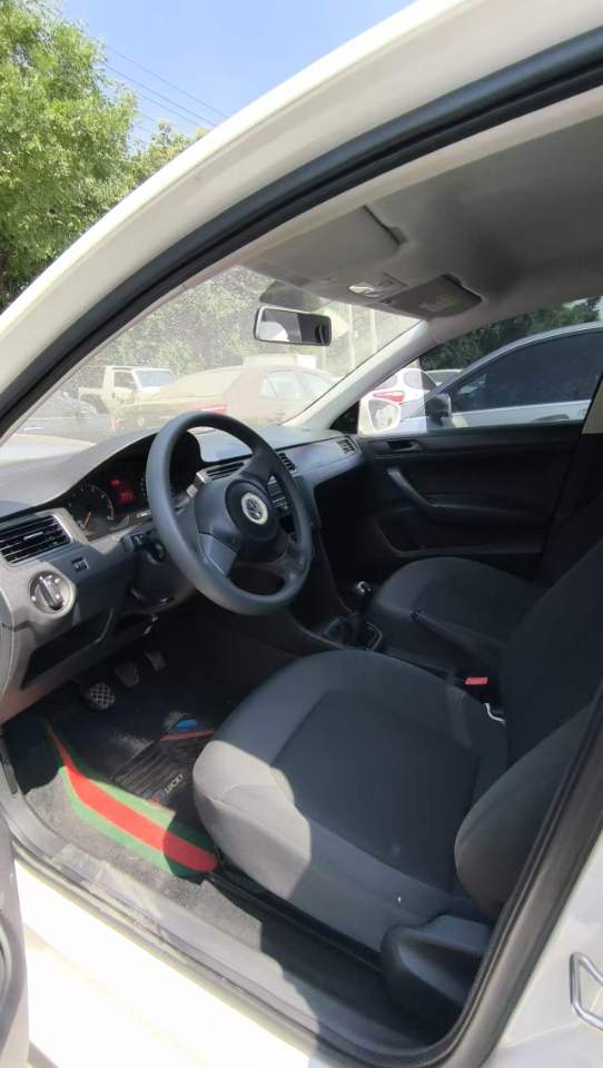 Volkswagen Santana 2015 car image #6