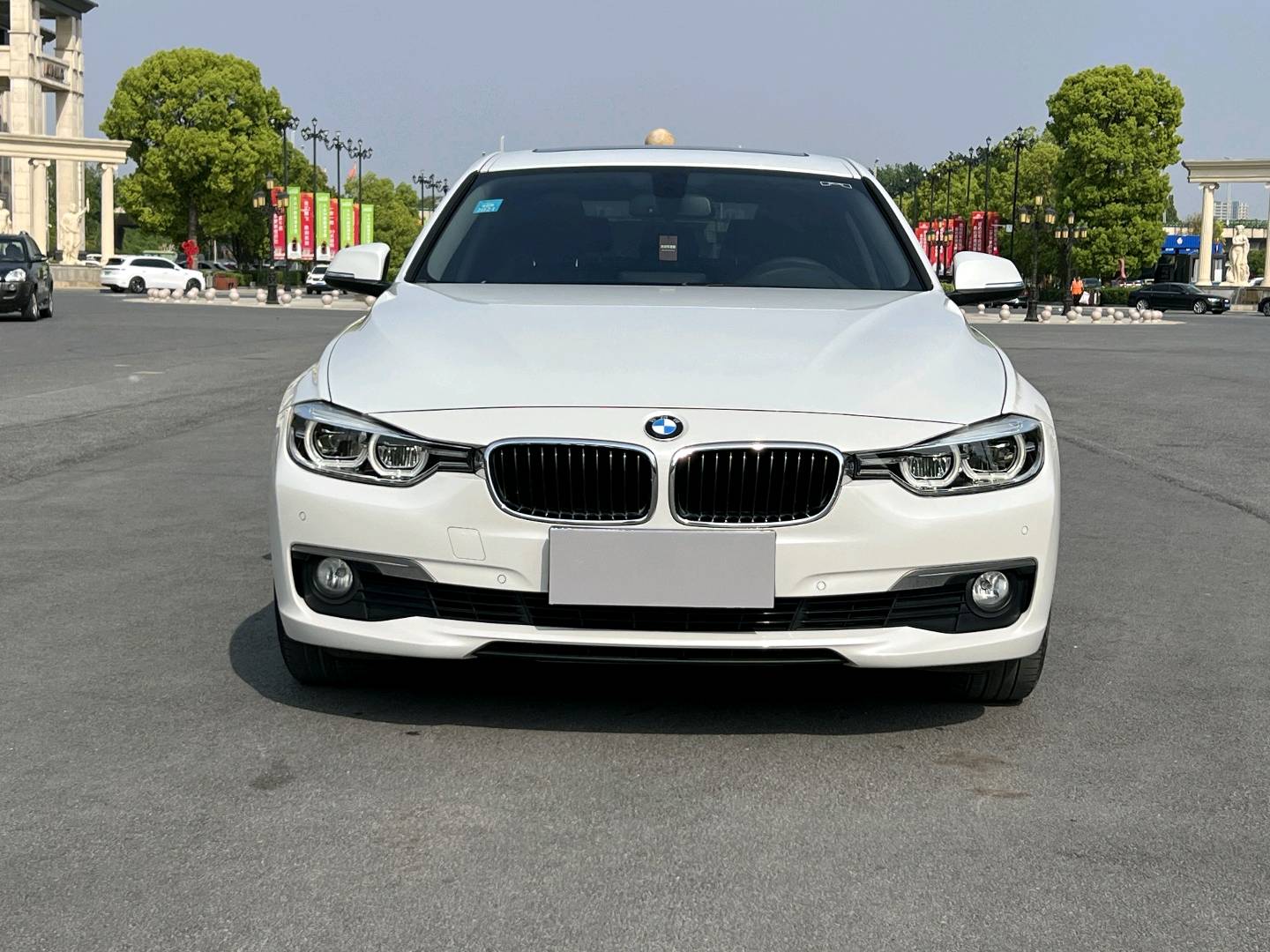 BMW 3 Series 2017 #4 BMW 3 Series 2017 car image #4
