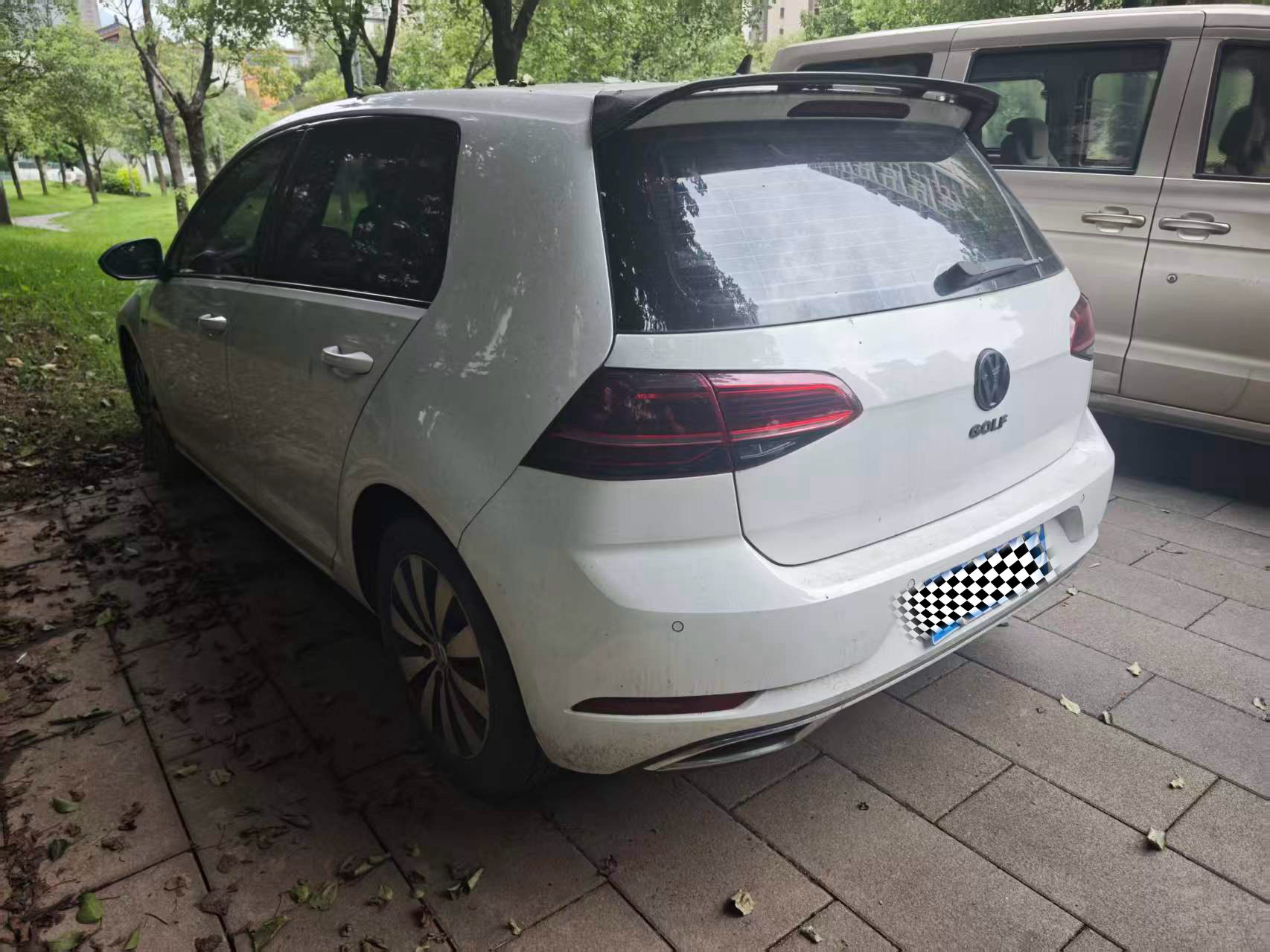 Volkswagen Golf 2019 car image #9