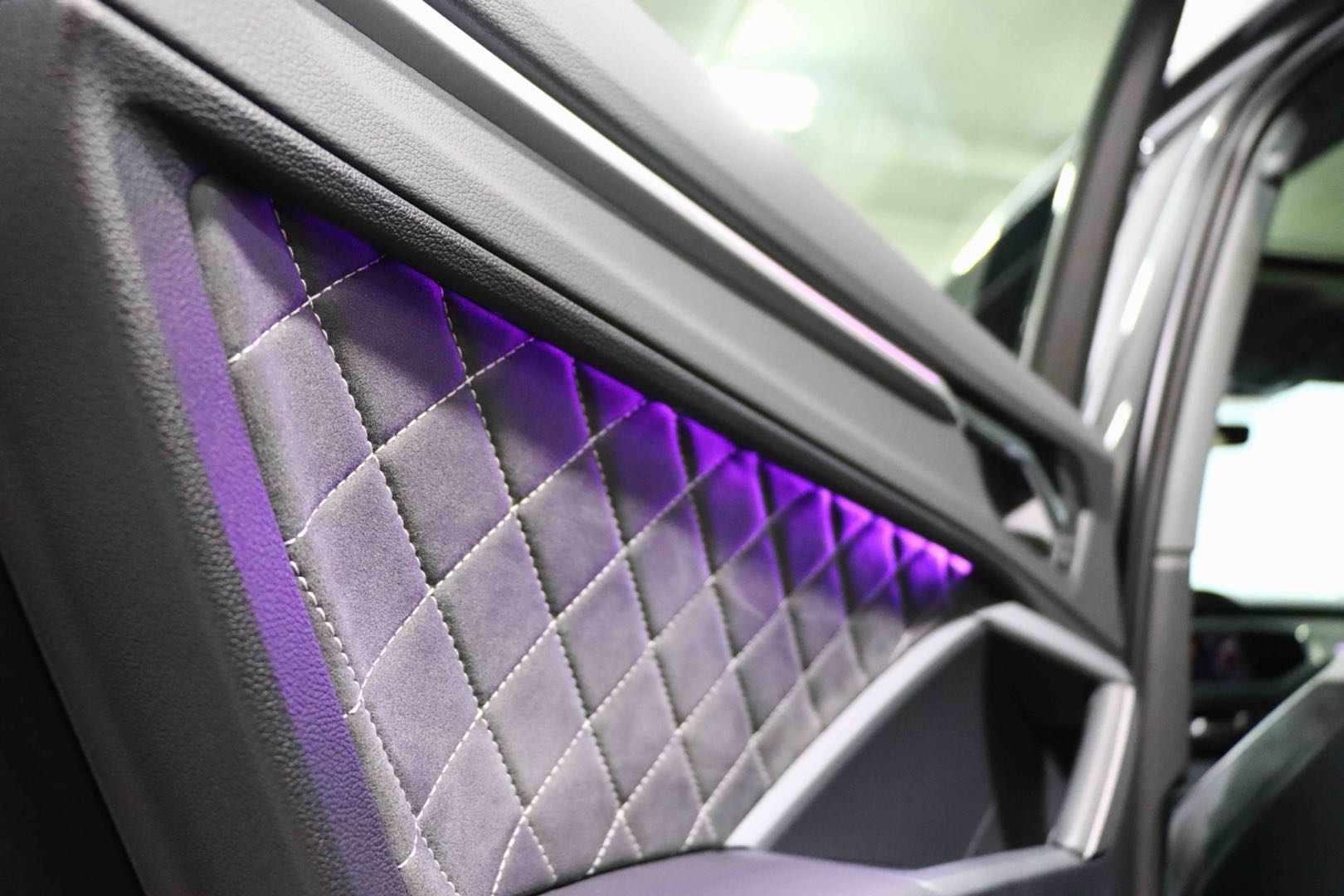 2026 #14 2026 immagine di auto #14