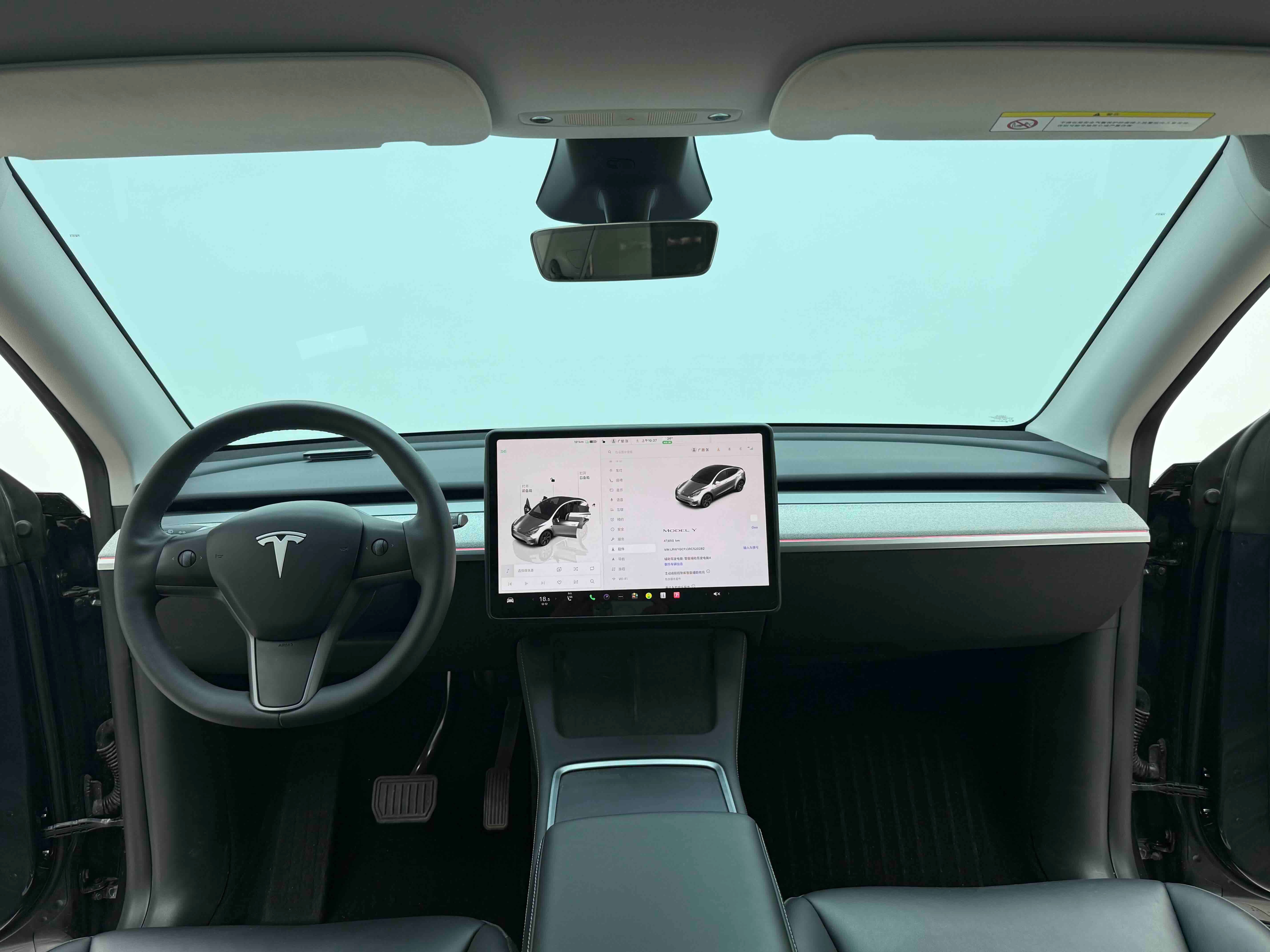 Tesla Model Y 2024 car image #12