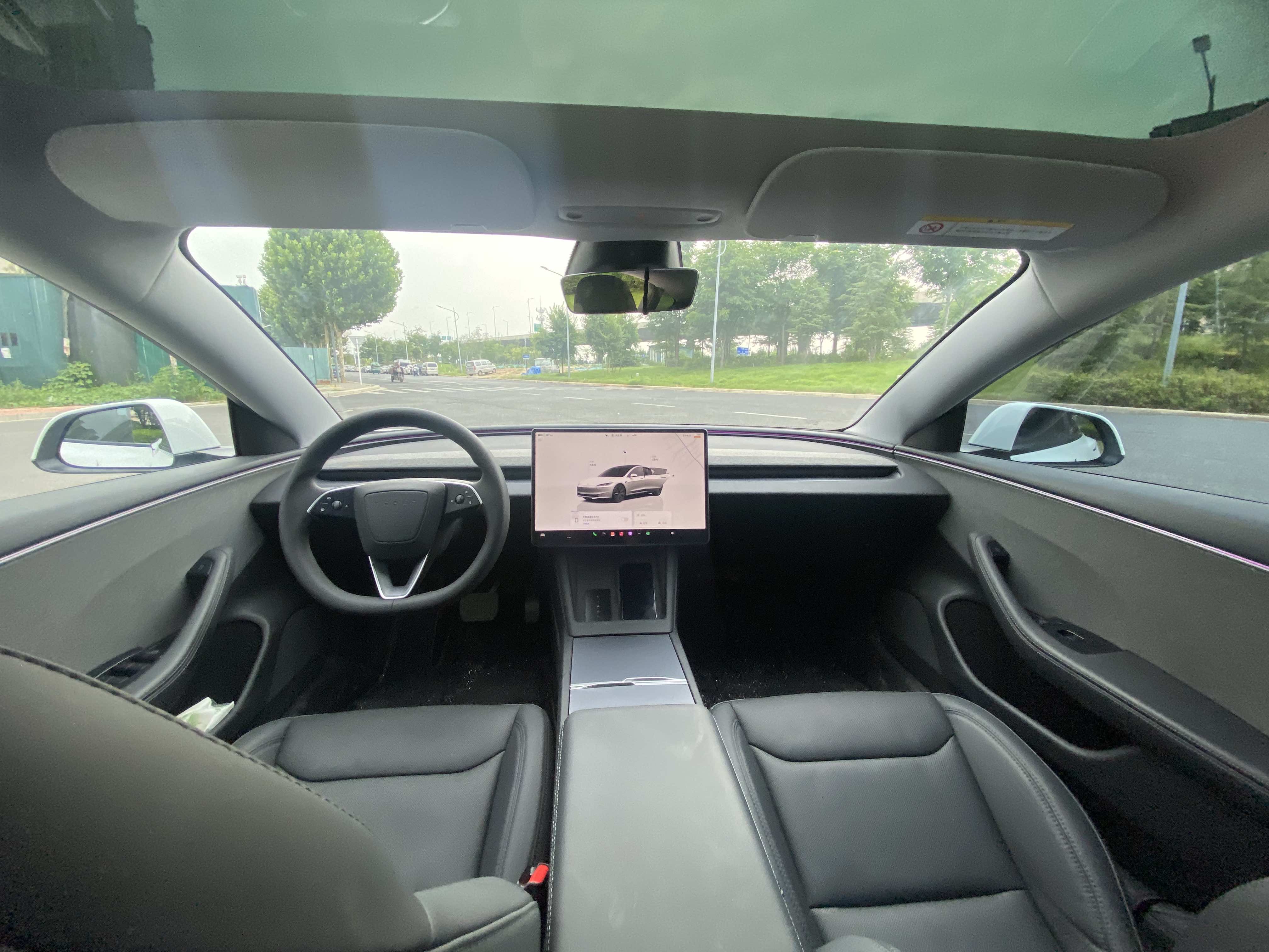 Tesla Model 3 2025 #10 Tesla Model 3 2025 car image #10