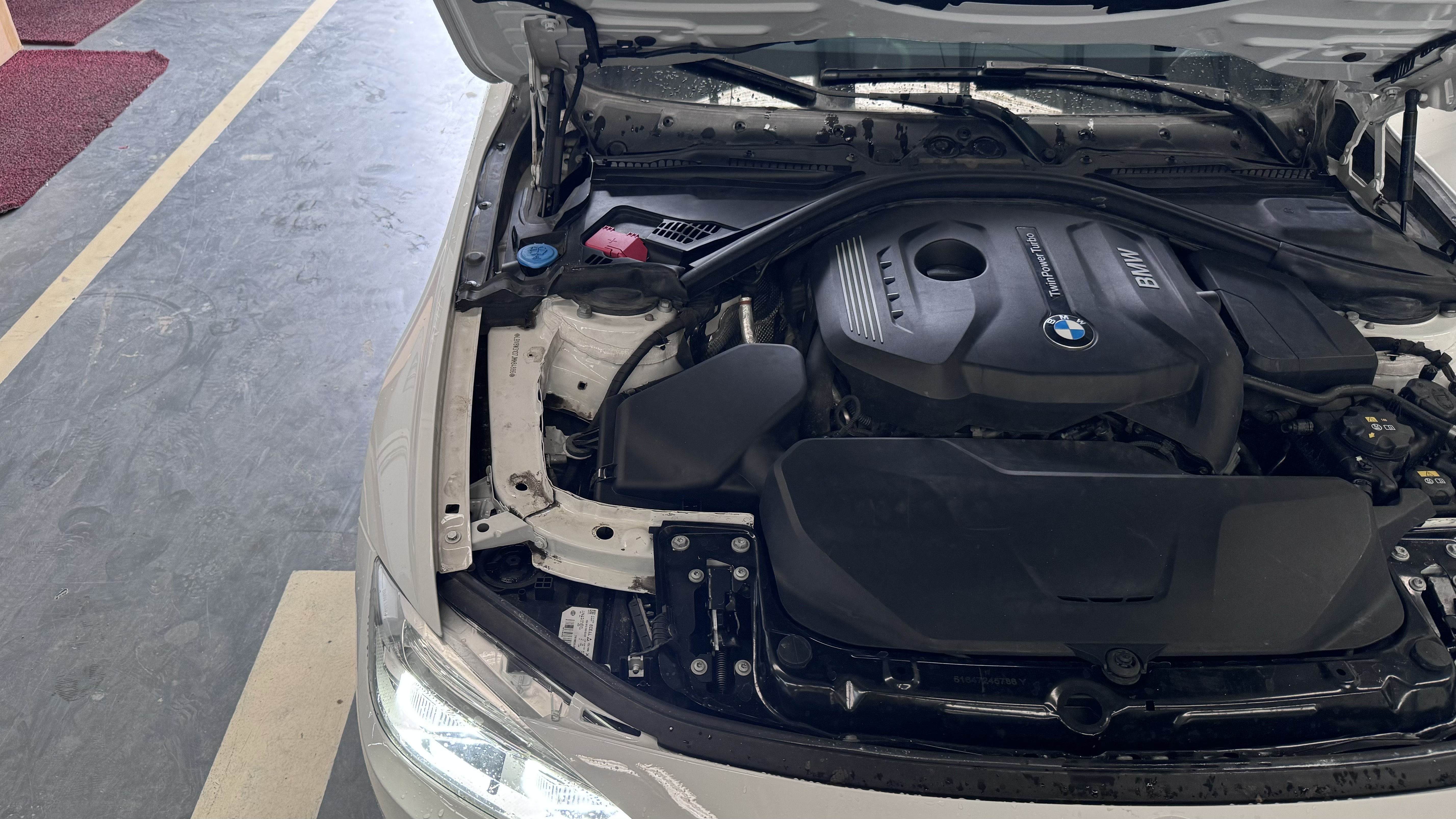 BMW 3 Series 2018 #18 BMW 3 Series 2018 car image #18