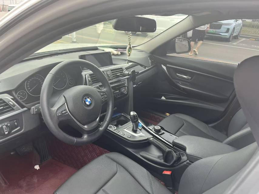 BMW 3 Series 2017 #5 BMW 3 Series 2017 car image #5