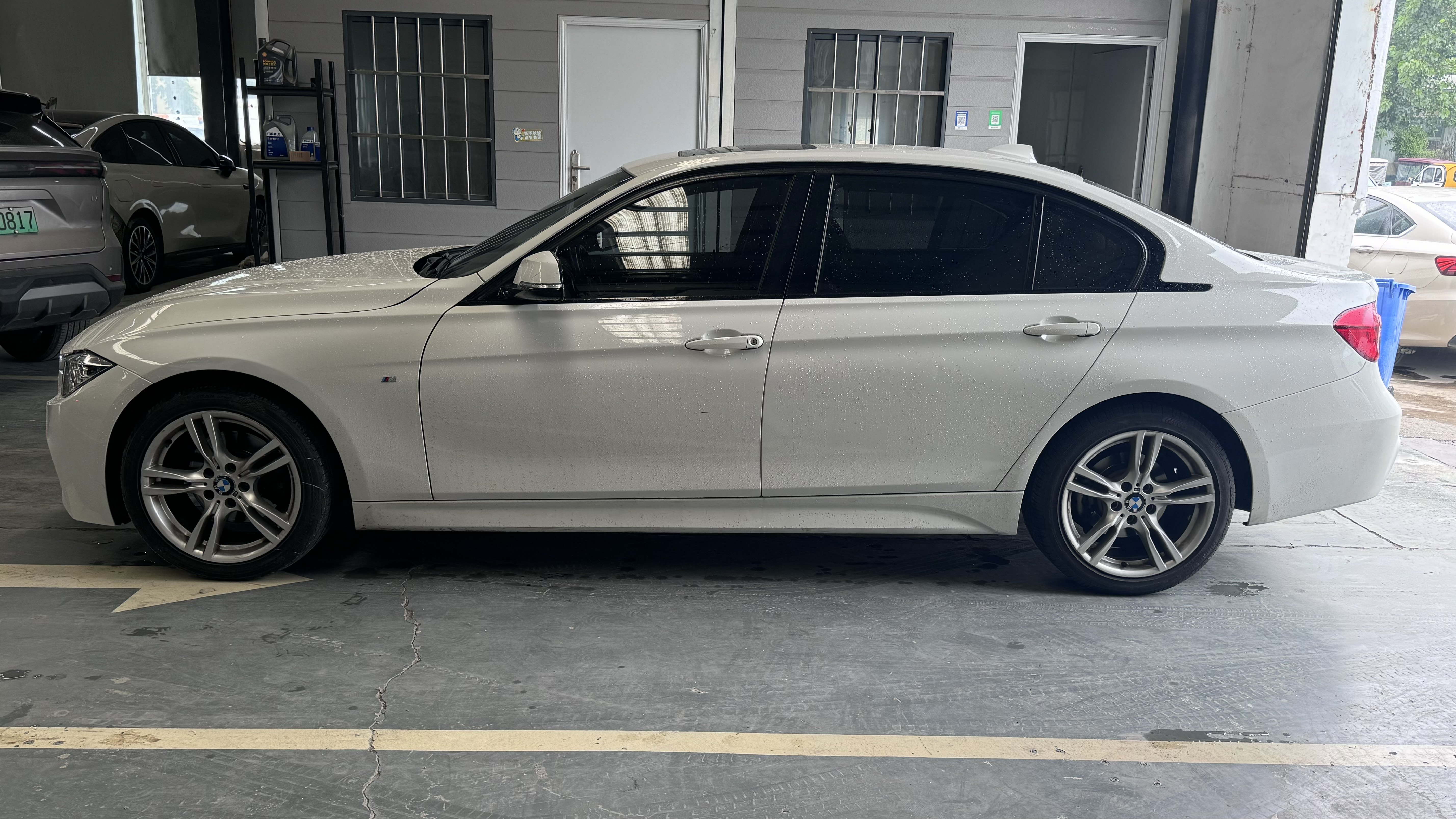 BMW 3 Series 2018 #8 BMW 3 Series 2018 car image #8