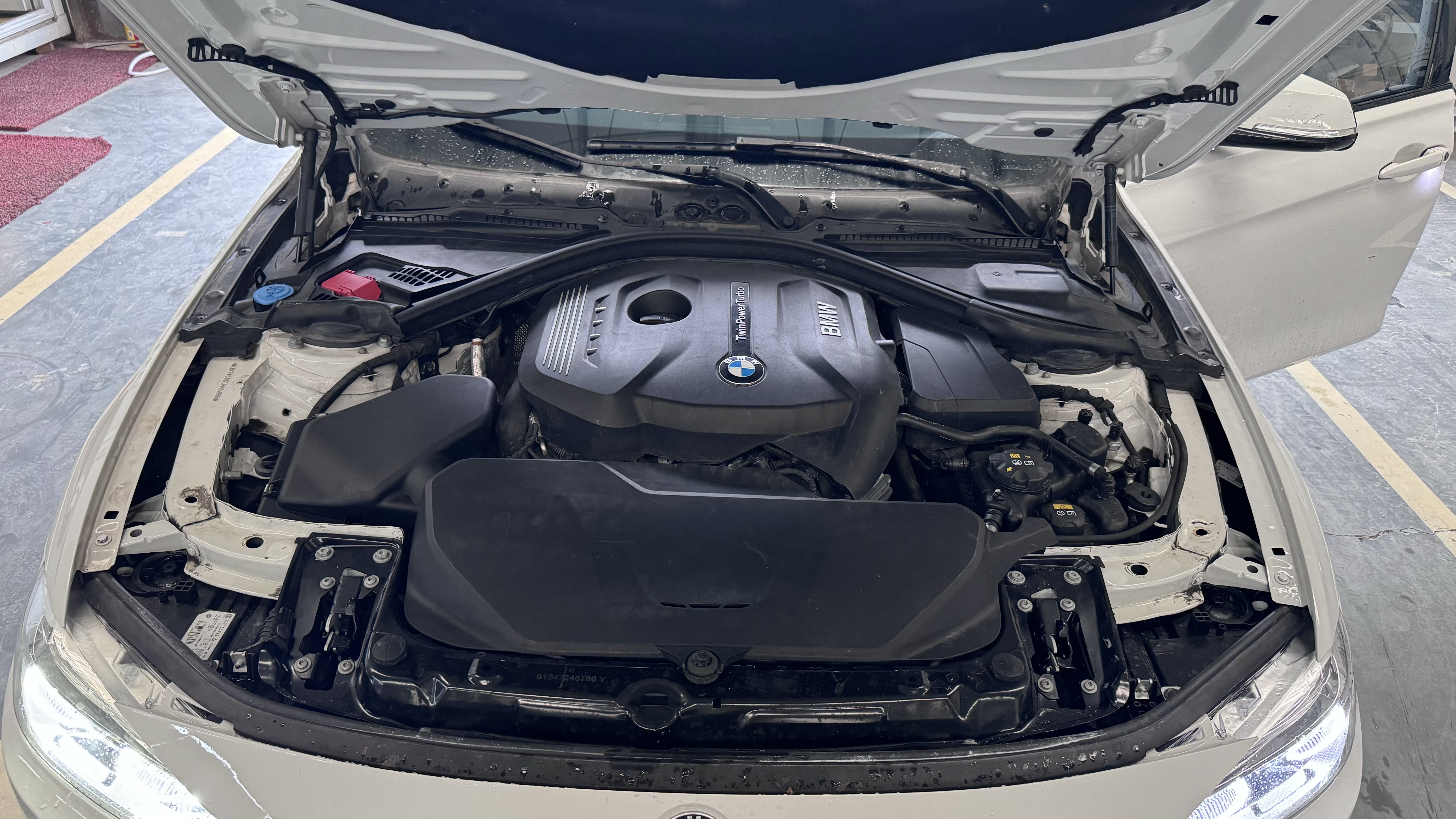 BMW 3 Series 2018 #16 BMW 3 Series 2018 car image #16