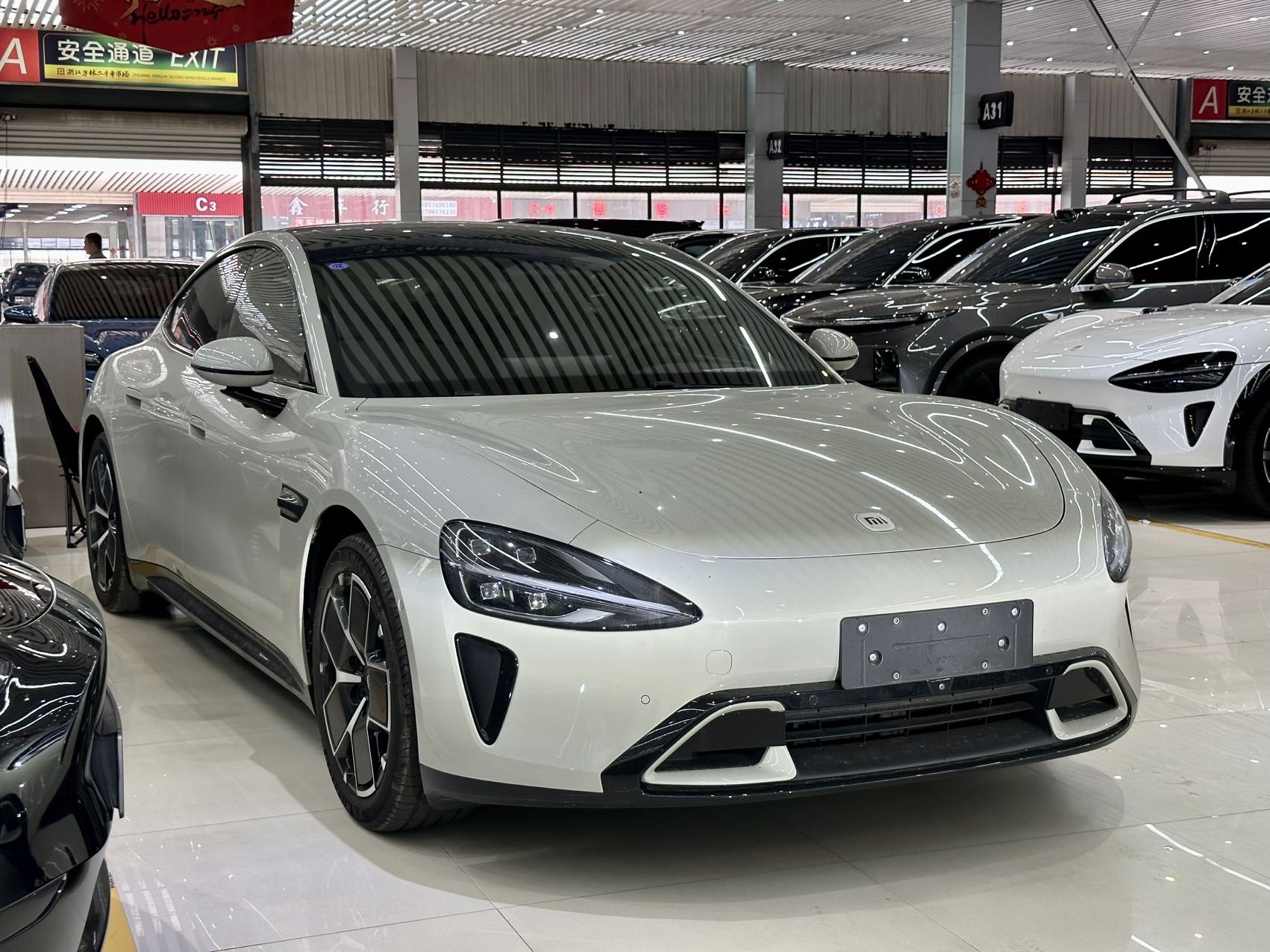 MI SU7 2025 car image #5