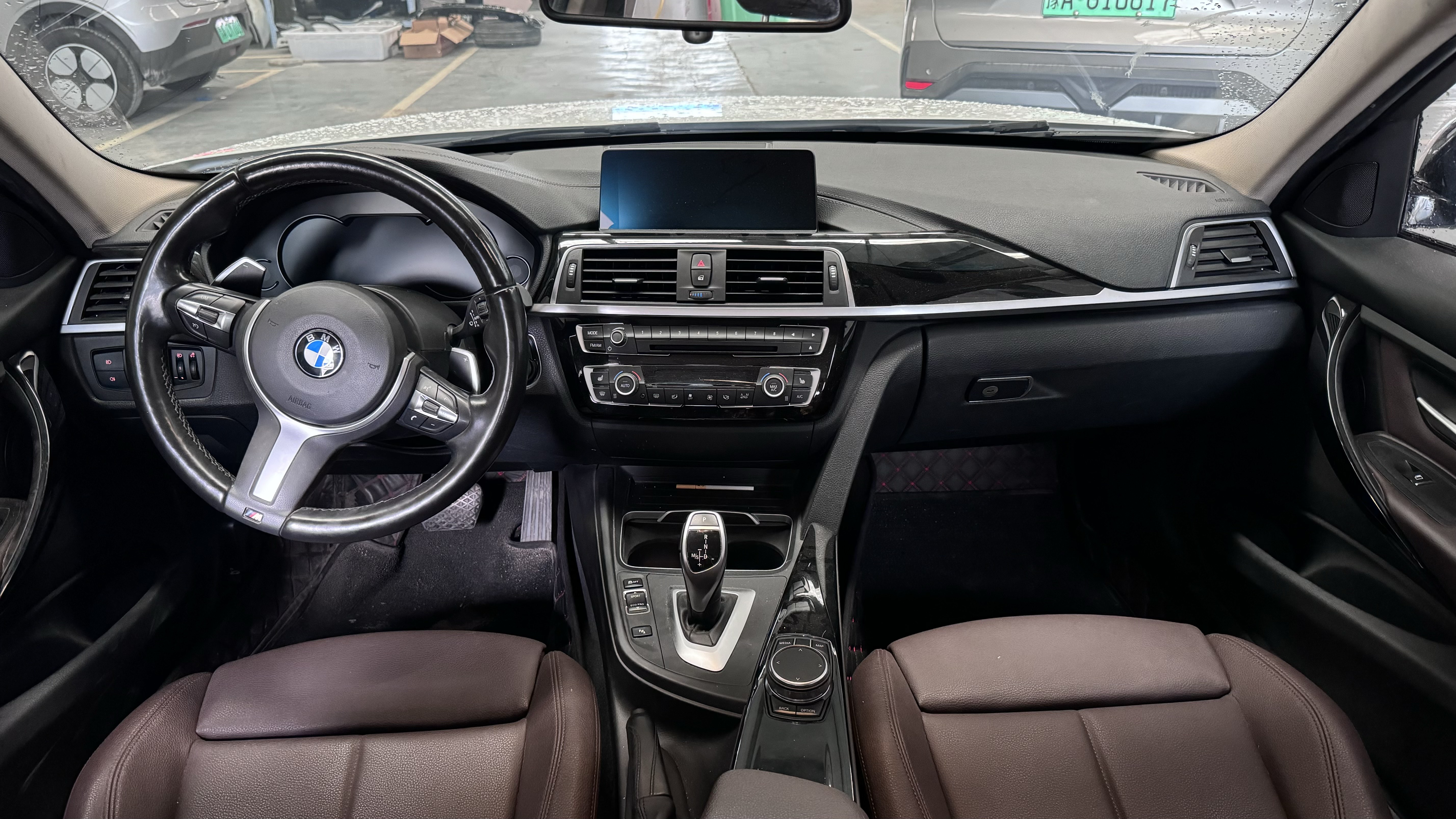 BMW 3 Series 2018 #3 BMW 3 Series 2018 car image #3