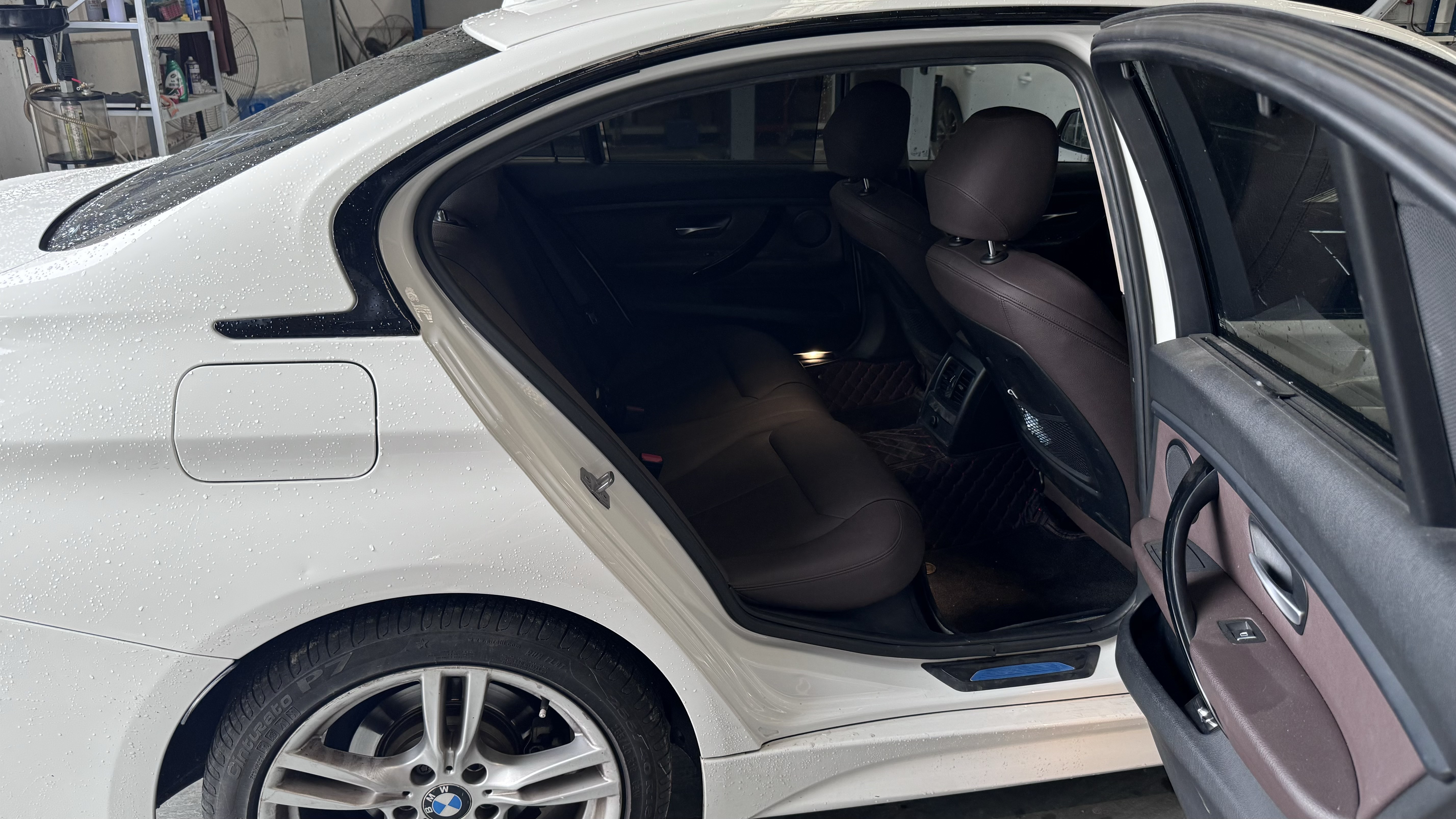 BMW 3 Series 2018 #13 BMW 3 Series 2018 car image #13
